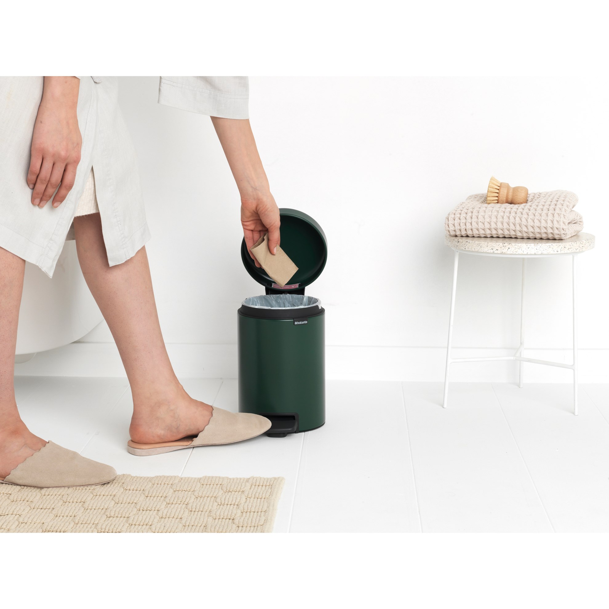 Pedálový odpadkový koš Brabantia NEW ICON 3l zelený_7
