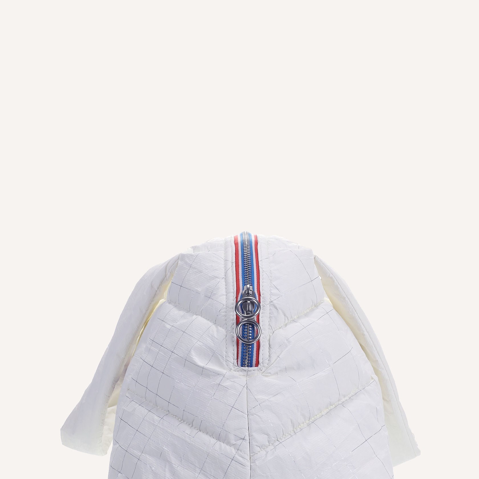 Sportovní taška Tinne + Mia MELLE tyvek white_1