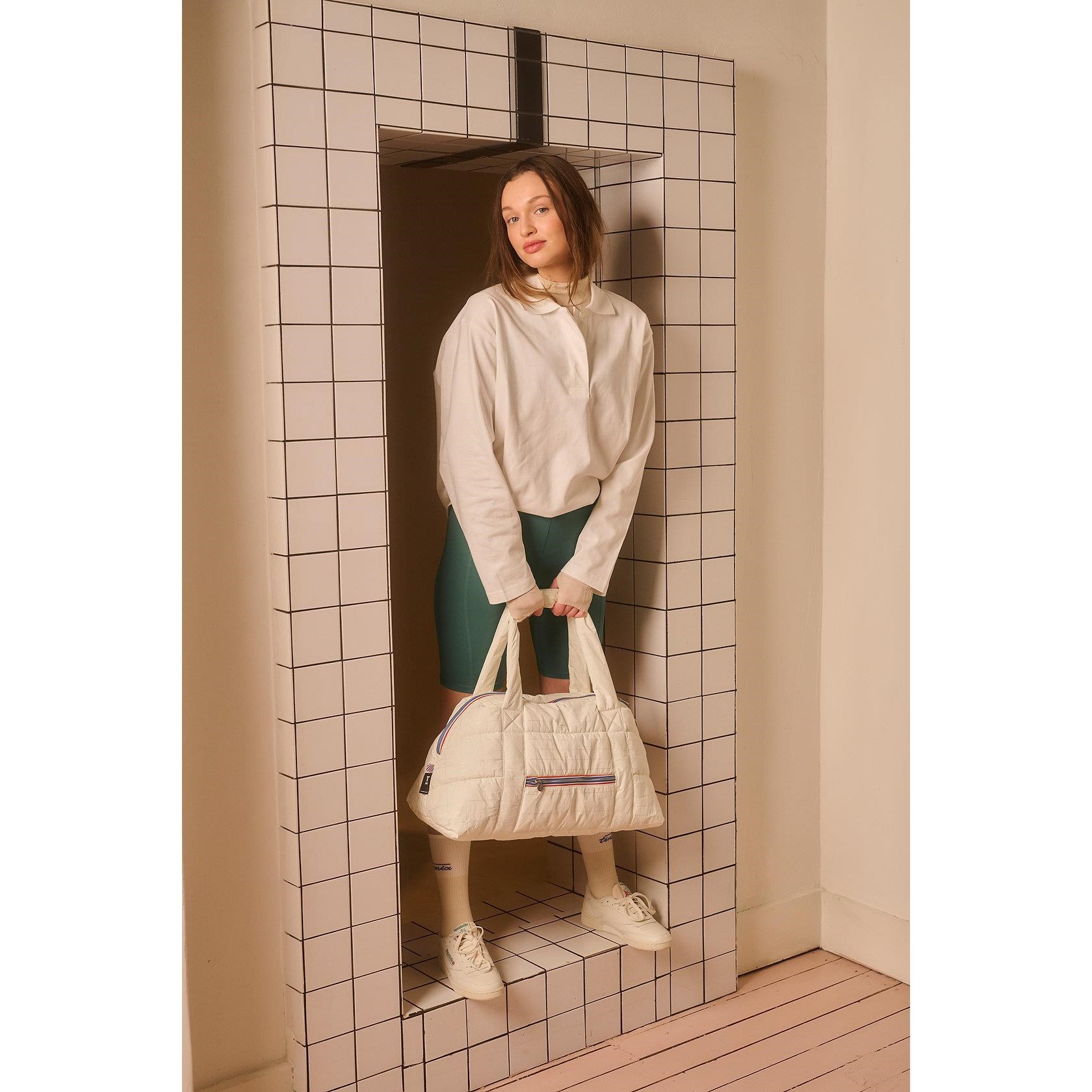 Sportovní taška Tinne + Mia MELLE tyvek white_2