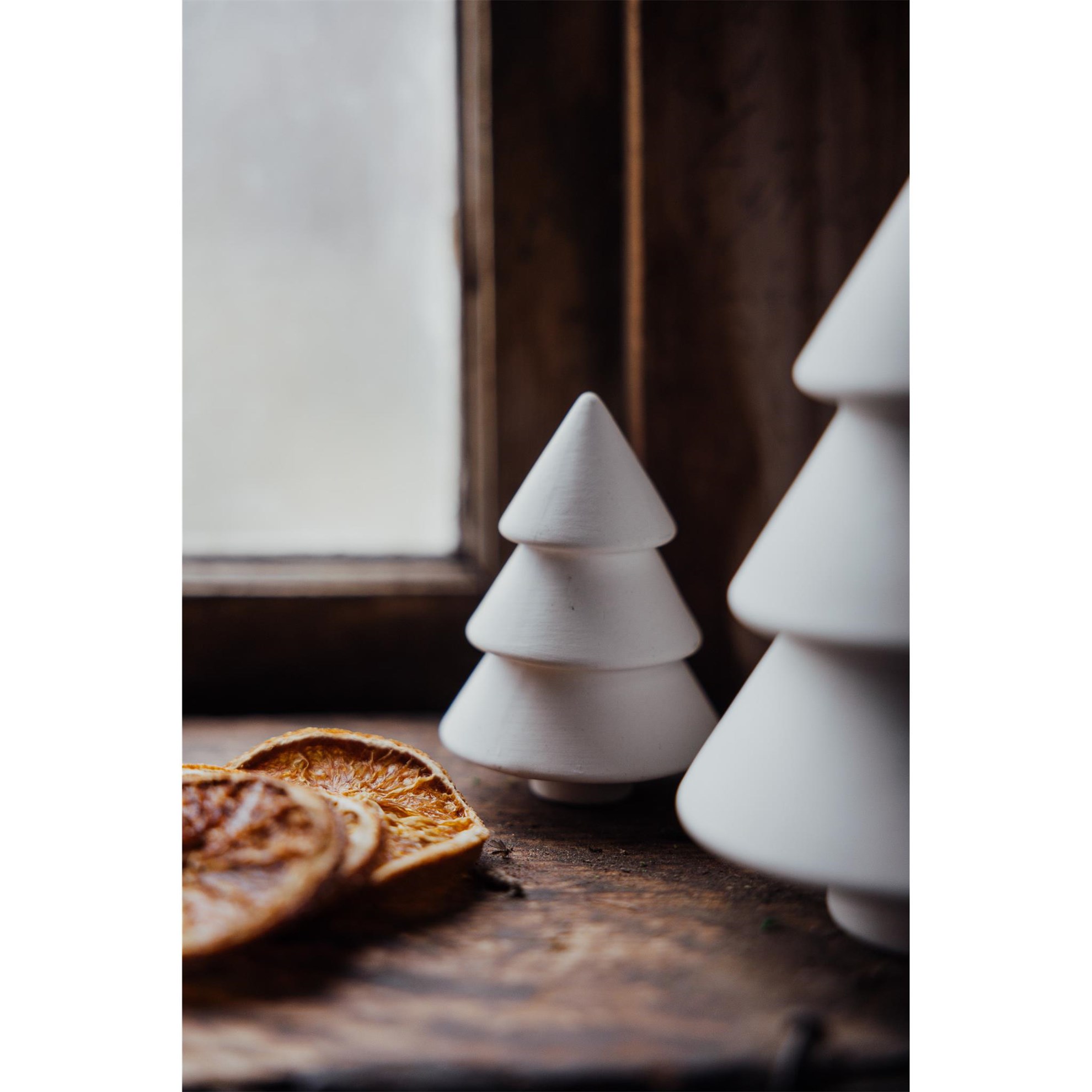 Keramická dekorace/stromek GRANSHULT malý V.8cm bílý_1