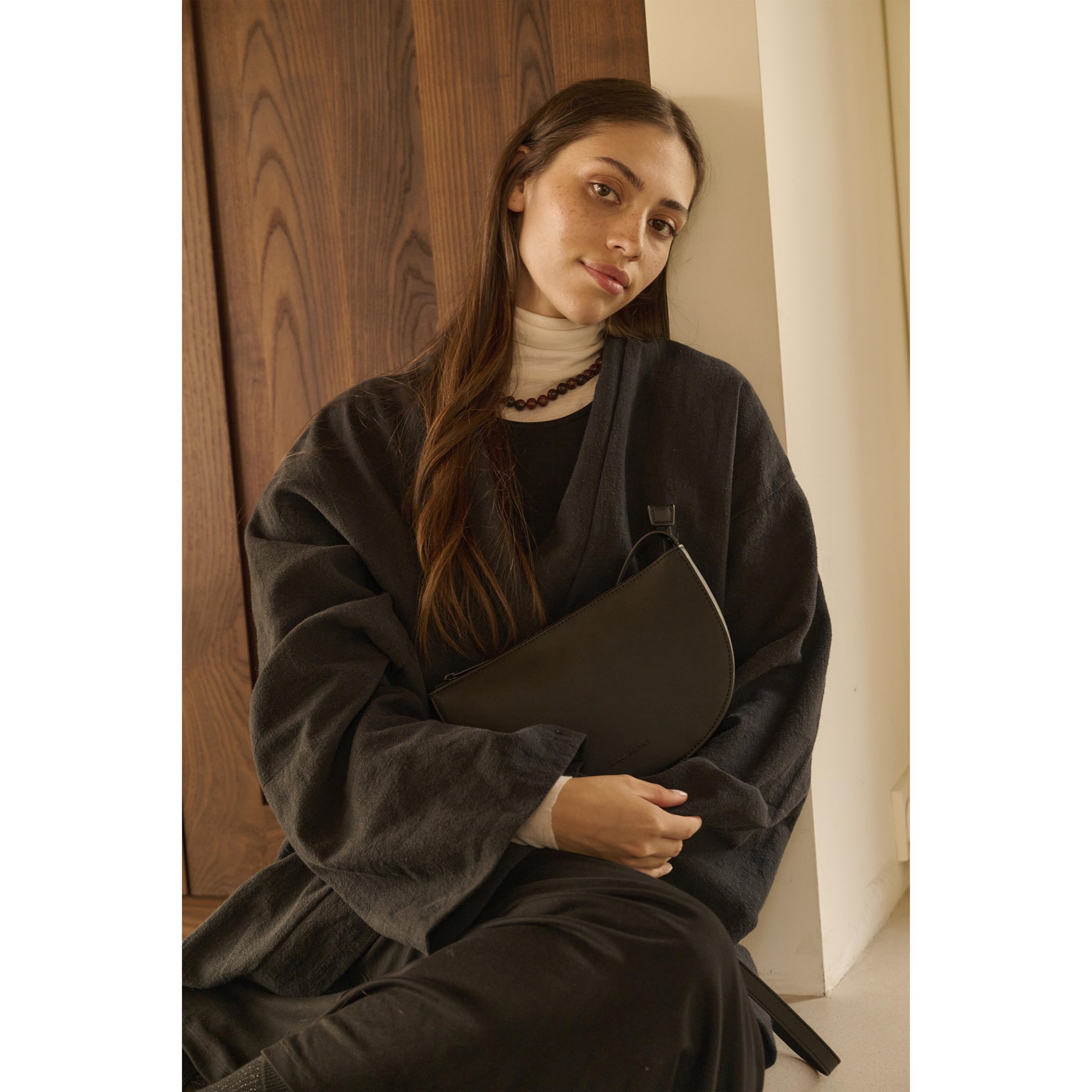 Kabelka Monk & Anna FAROU půlměsíc black_2