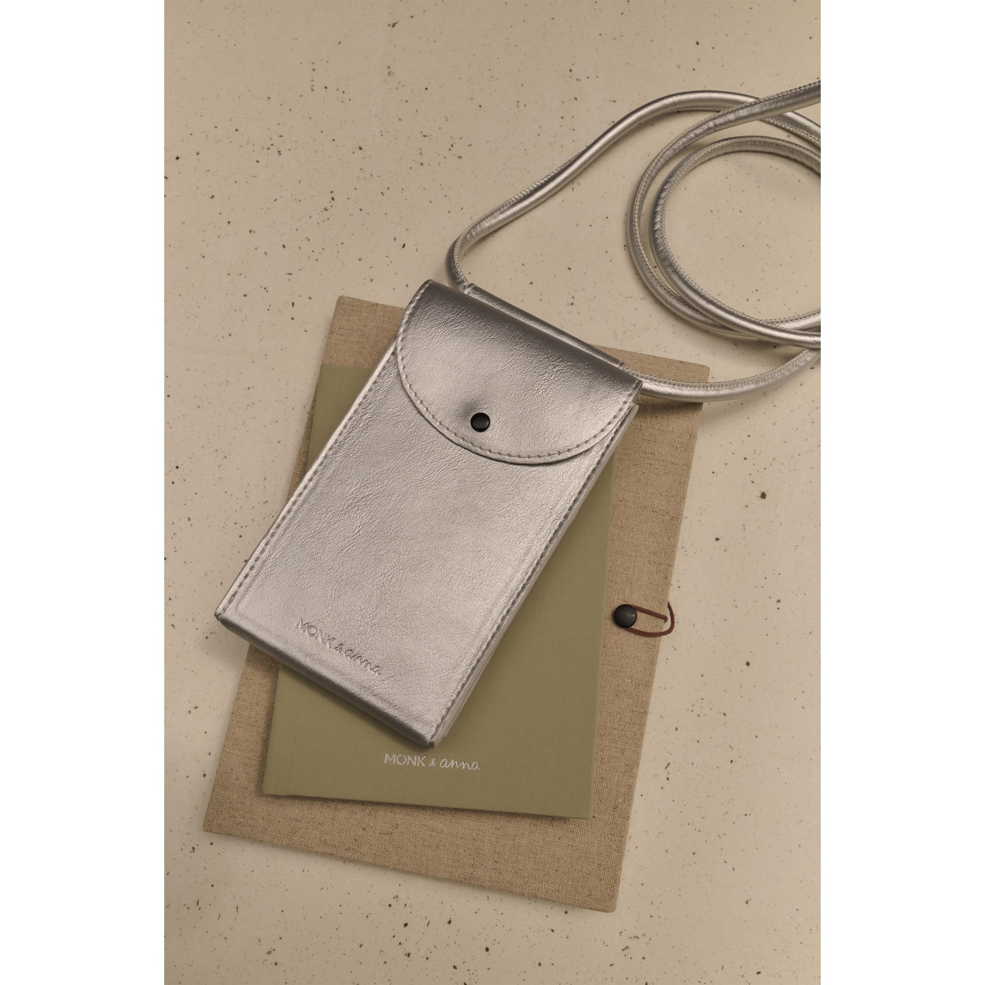 Pouzdro na telefon Monk & Anna hematite_0