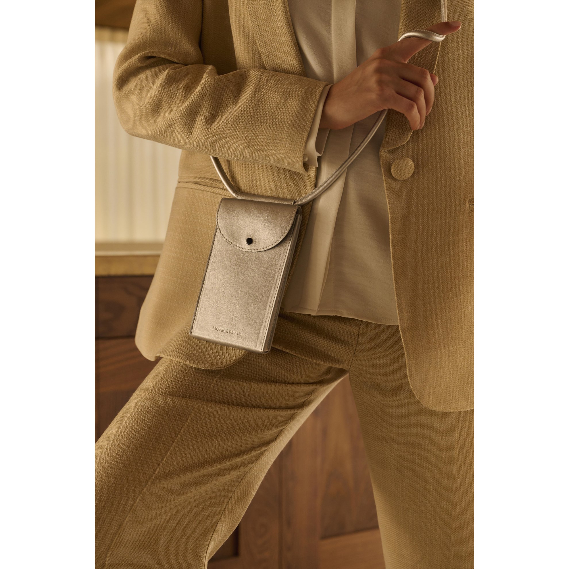 Pouzdro na telefon Monk & Anna hematite_2