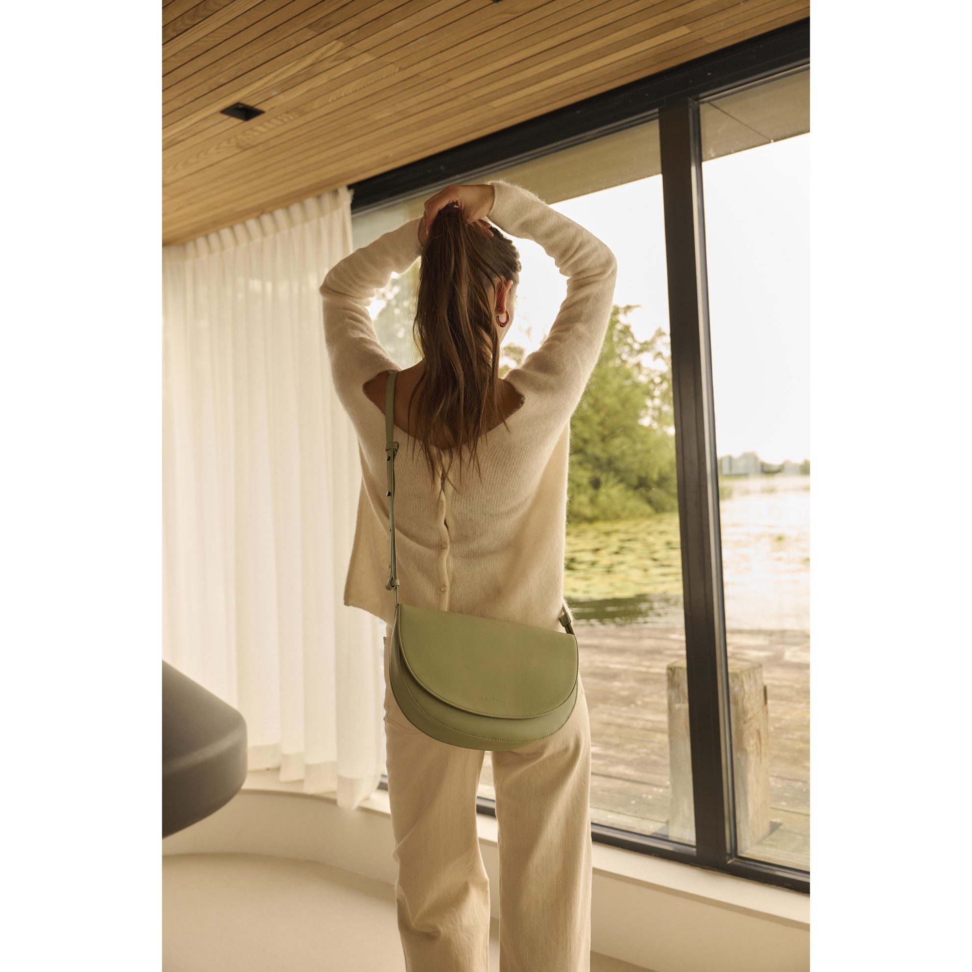 Kabelka Monk & Anna SOMA půlměsíc peridot_1