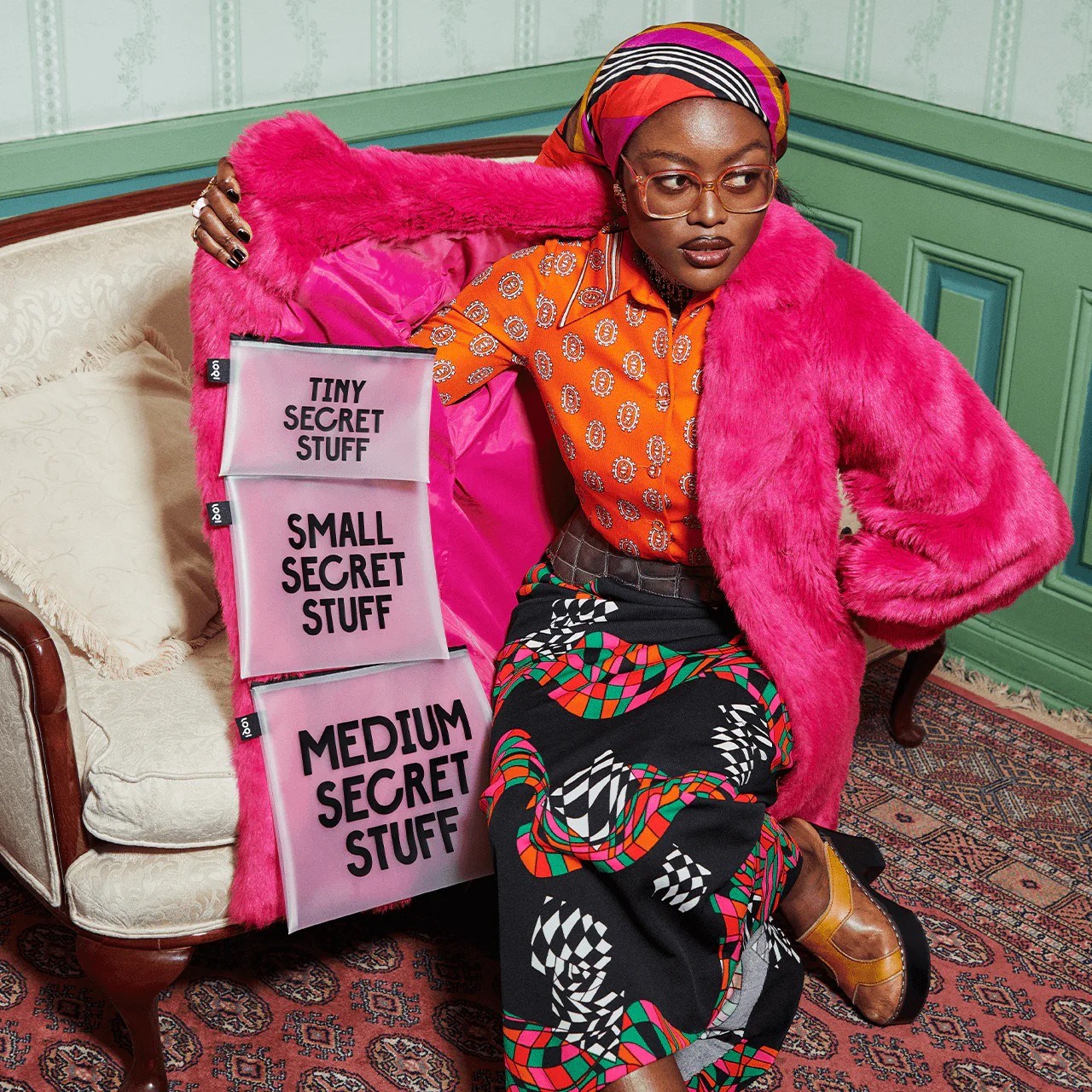 LOQI cestovní pouzdra na zip - Fashion - TRANSPARENT Secret and Classified_0