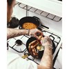 Hrnec STAUB BUSTER kulatý 28 cm černý 6,7l mosazné madlo_6