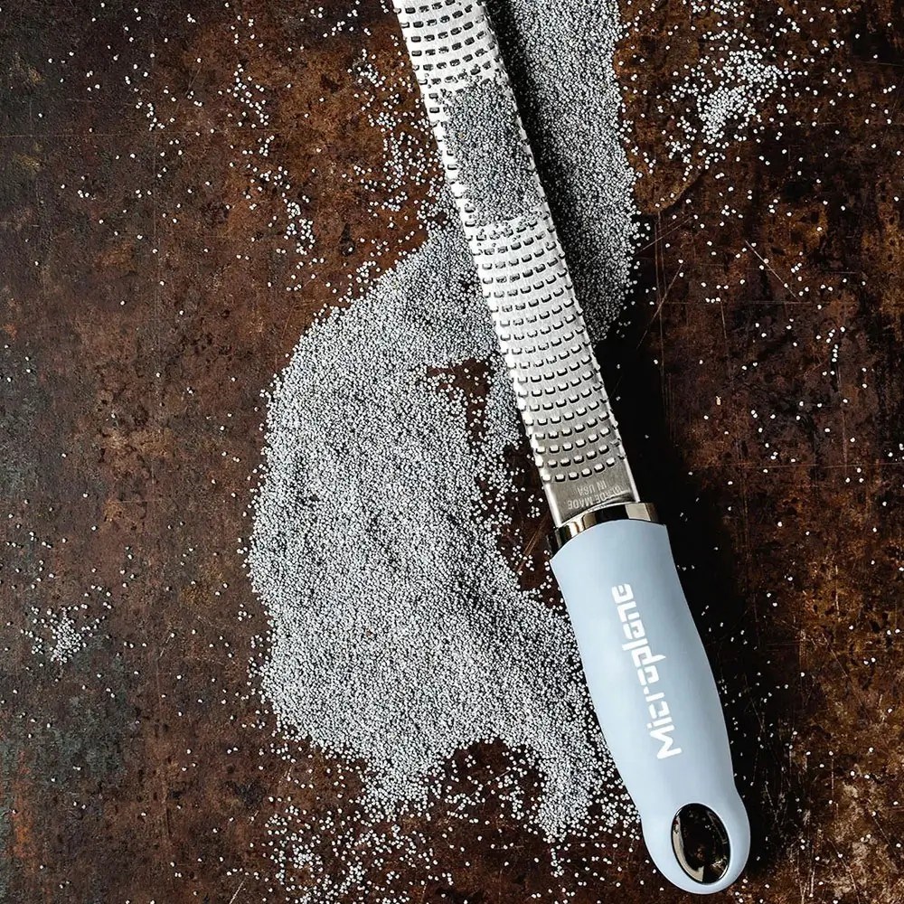 Struhadlo Microplane PREMIUM ZESTER jemné s rukojetí sv. modné_3