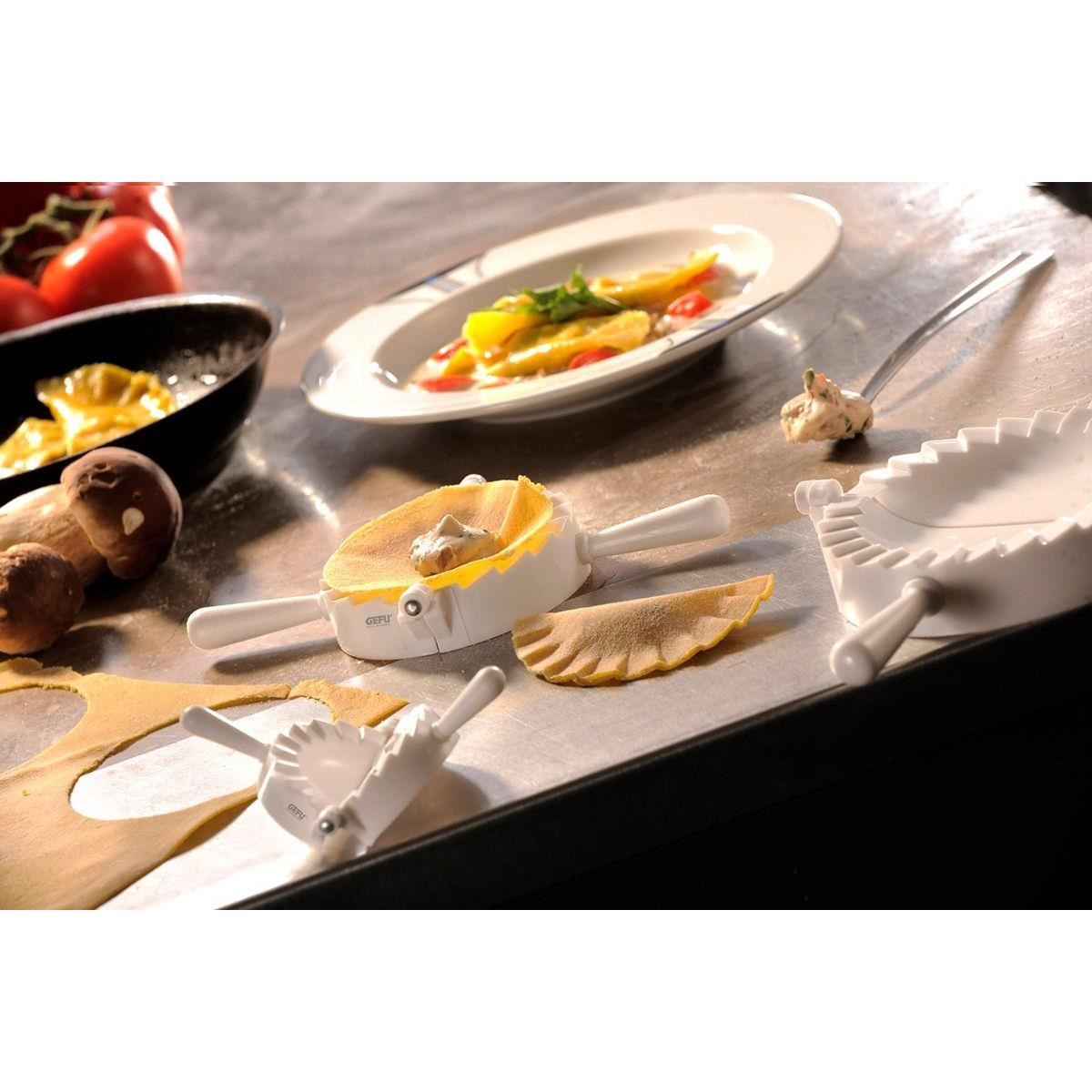 Forma na výrobu raviol/taštiček Gefu VERONA SET/ks bílé_0