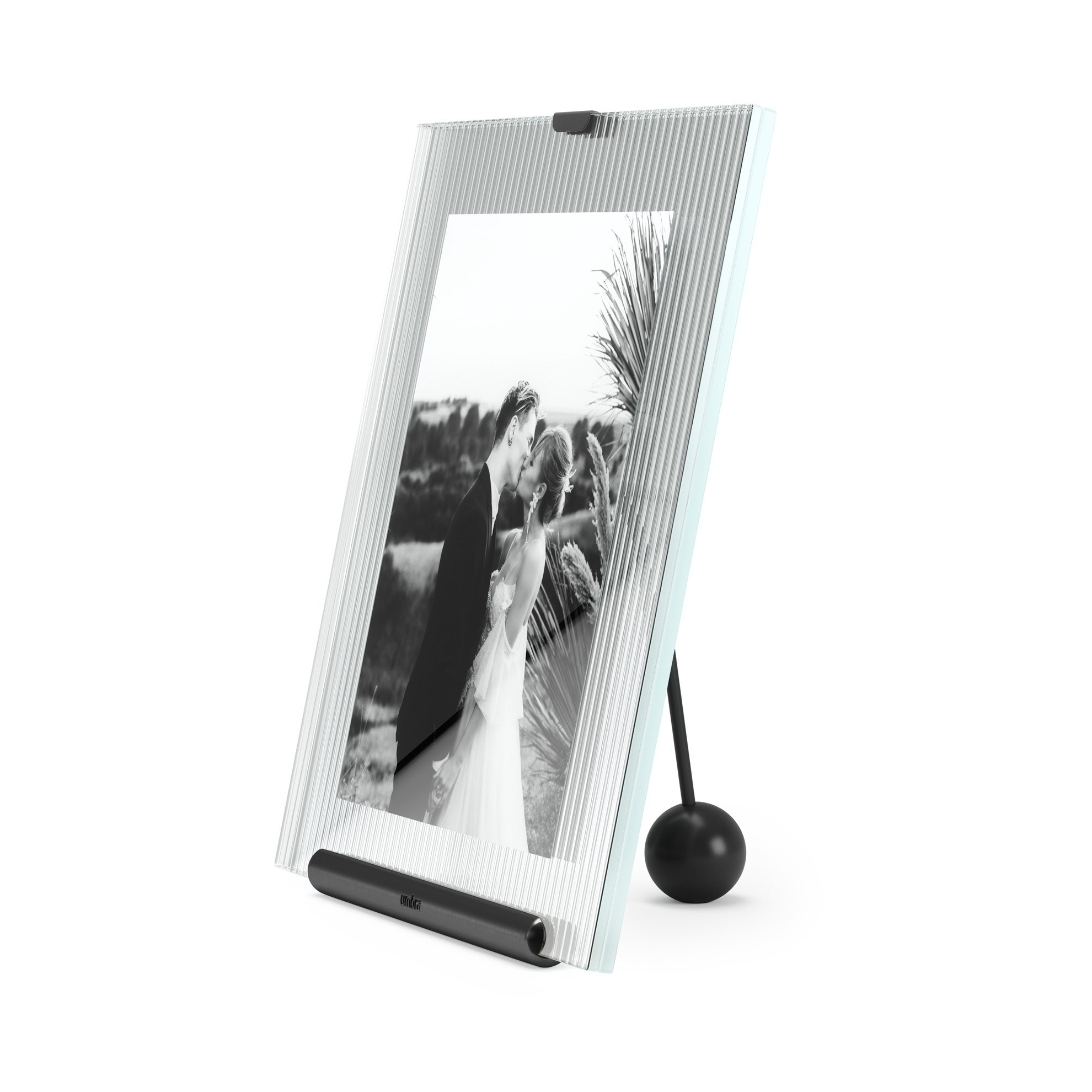 Fotorámeček Umbra FLUTE 20x23 cm černý_1