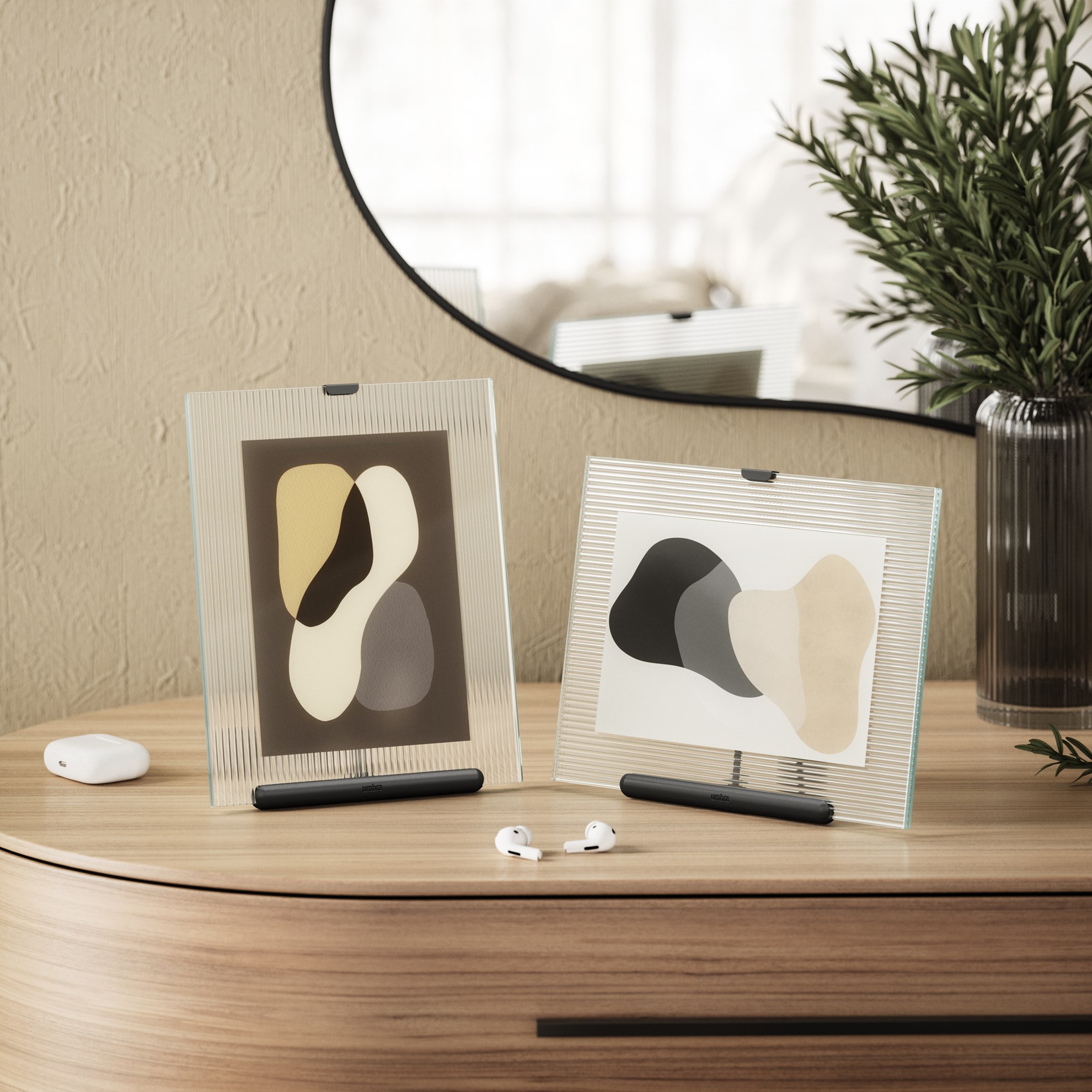 Fotorámeček Umbra FLUTE 20x23 cm černý_3