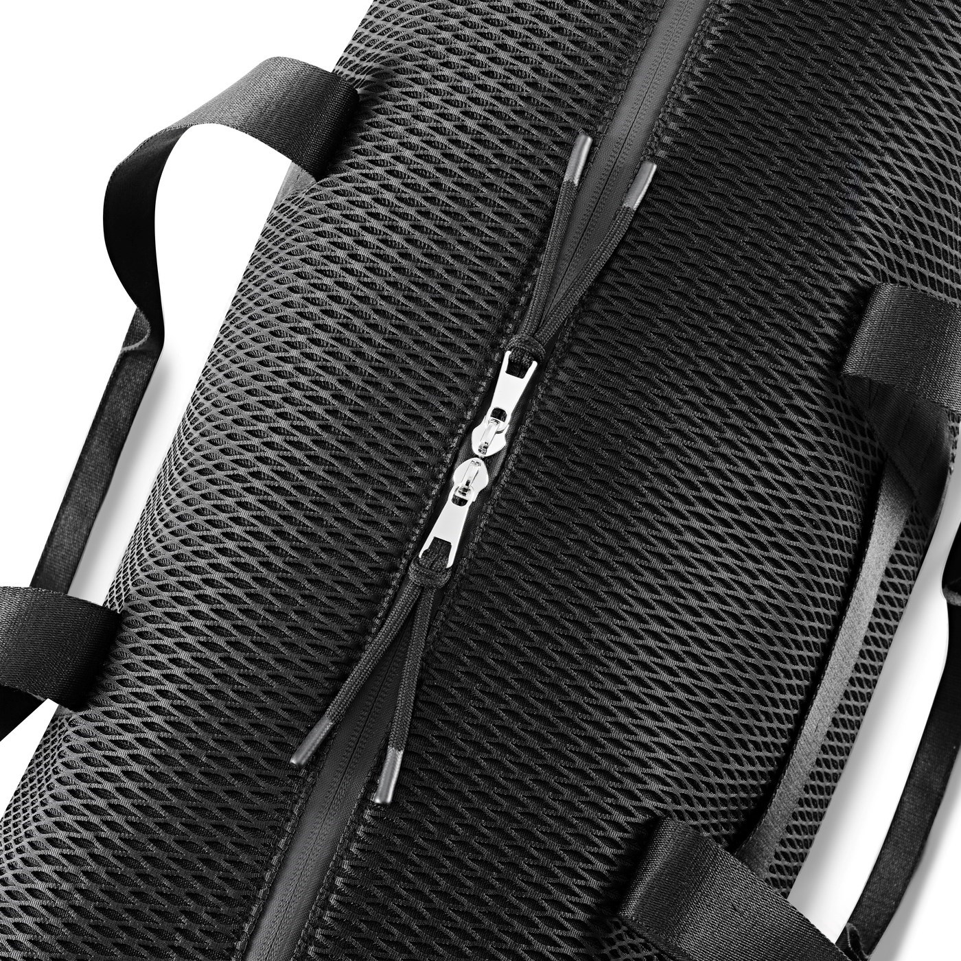 Sportovní taška Reisenthel Extralite Weekender M mesh black_0