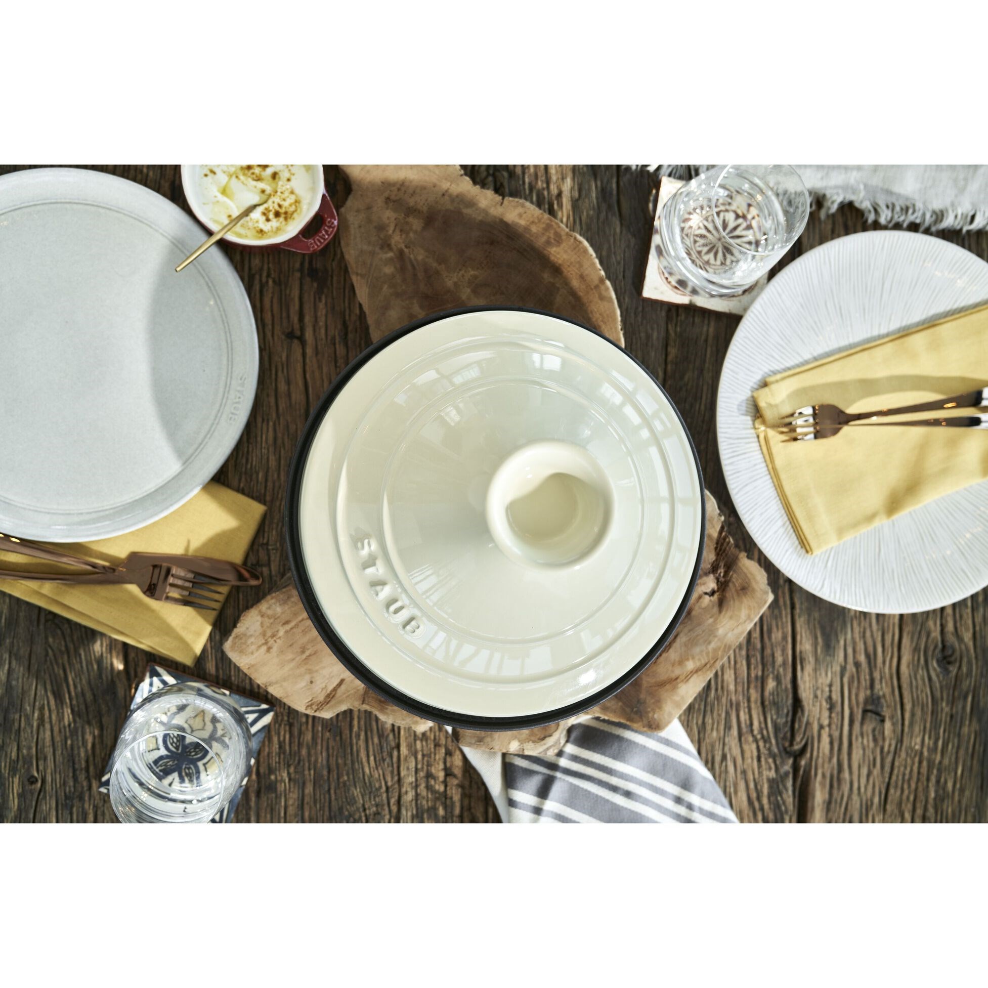 Hrnec STAUB  TAJINE 20cm krémový 600ml_0