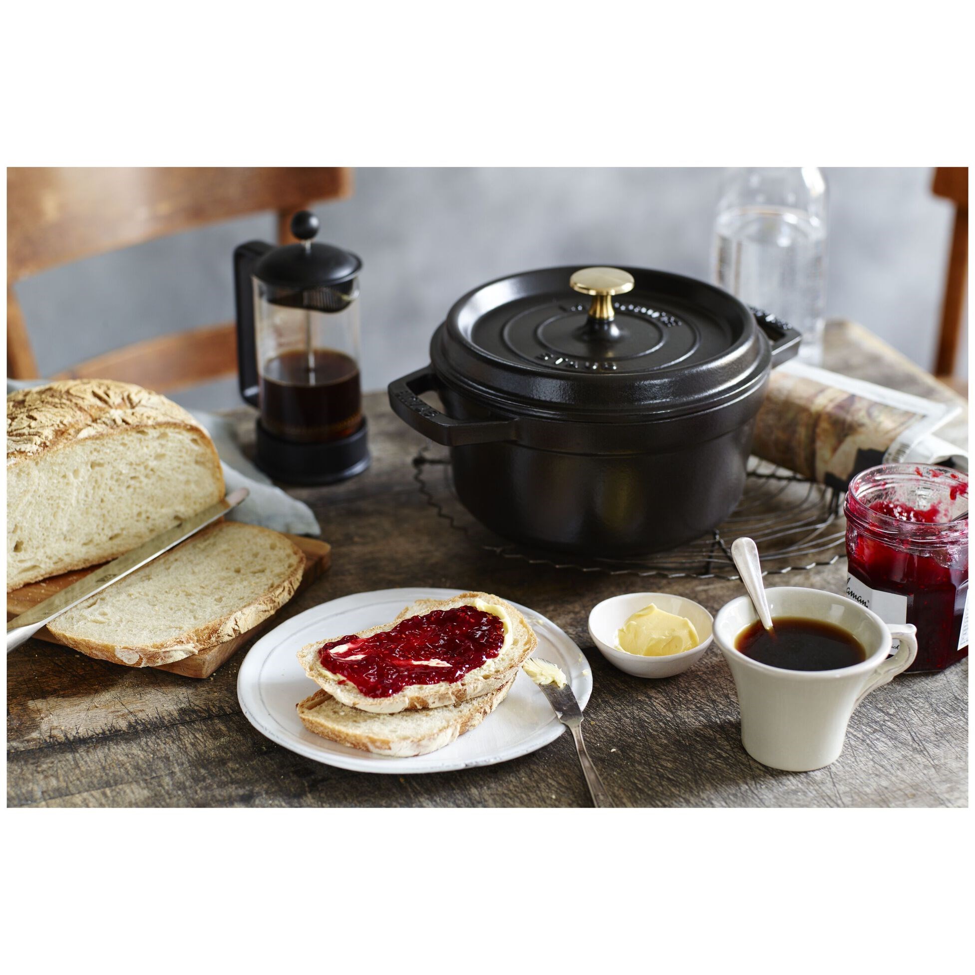 Hrnec STAUB  kulatý 20cm černý 2,2l_0