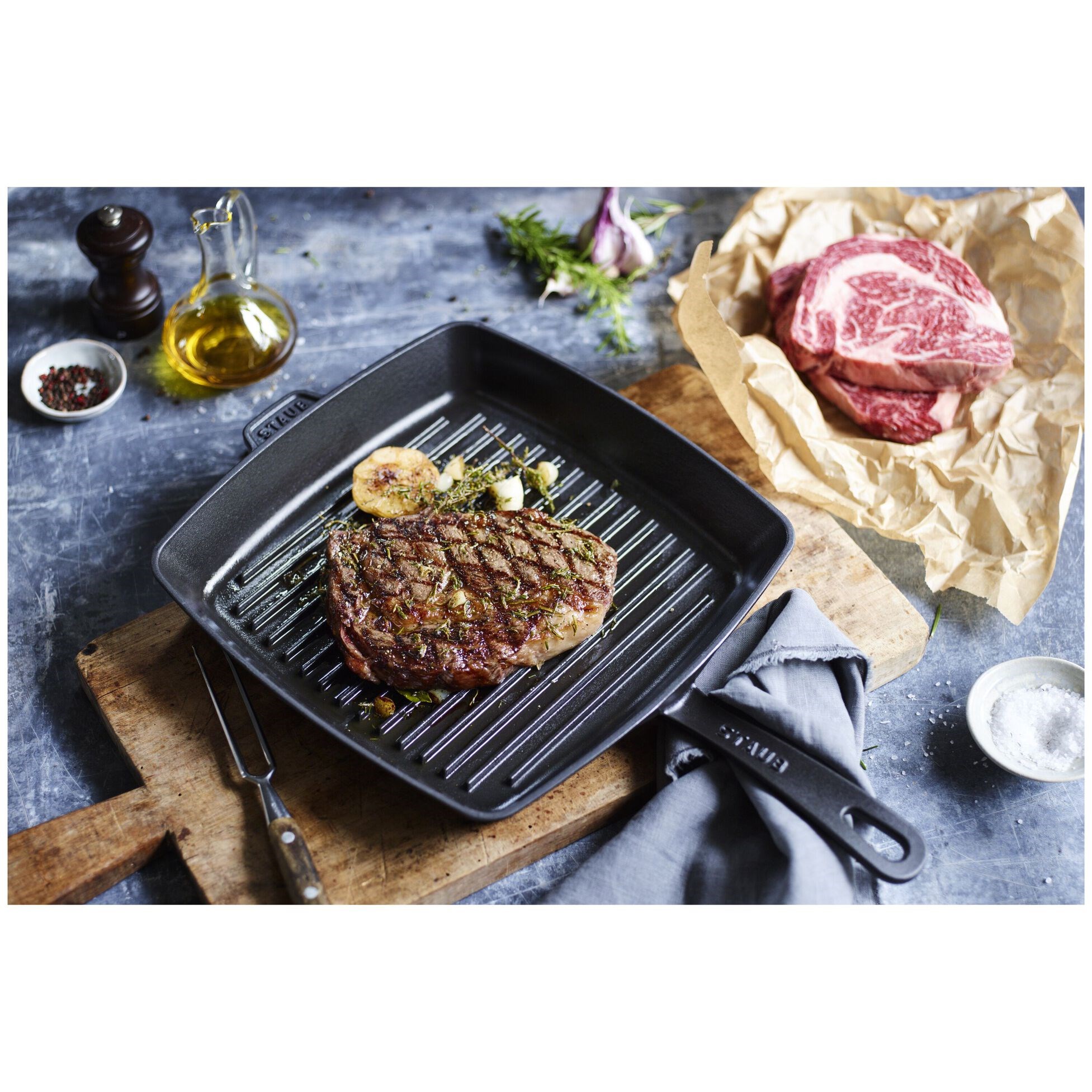 Grilovací pánev STAUB 30x30cm černá 2,9l_0