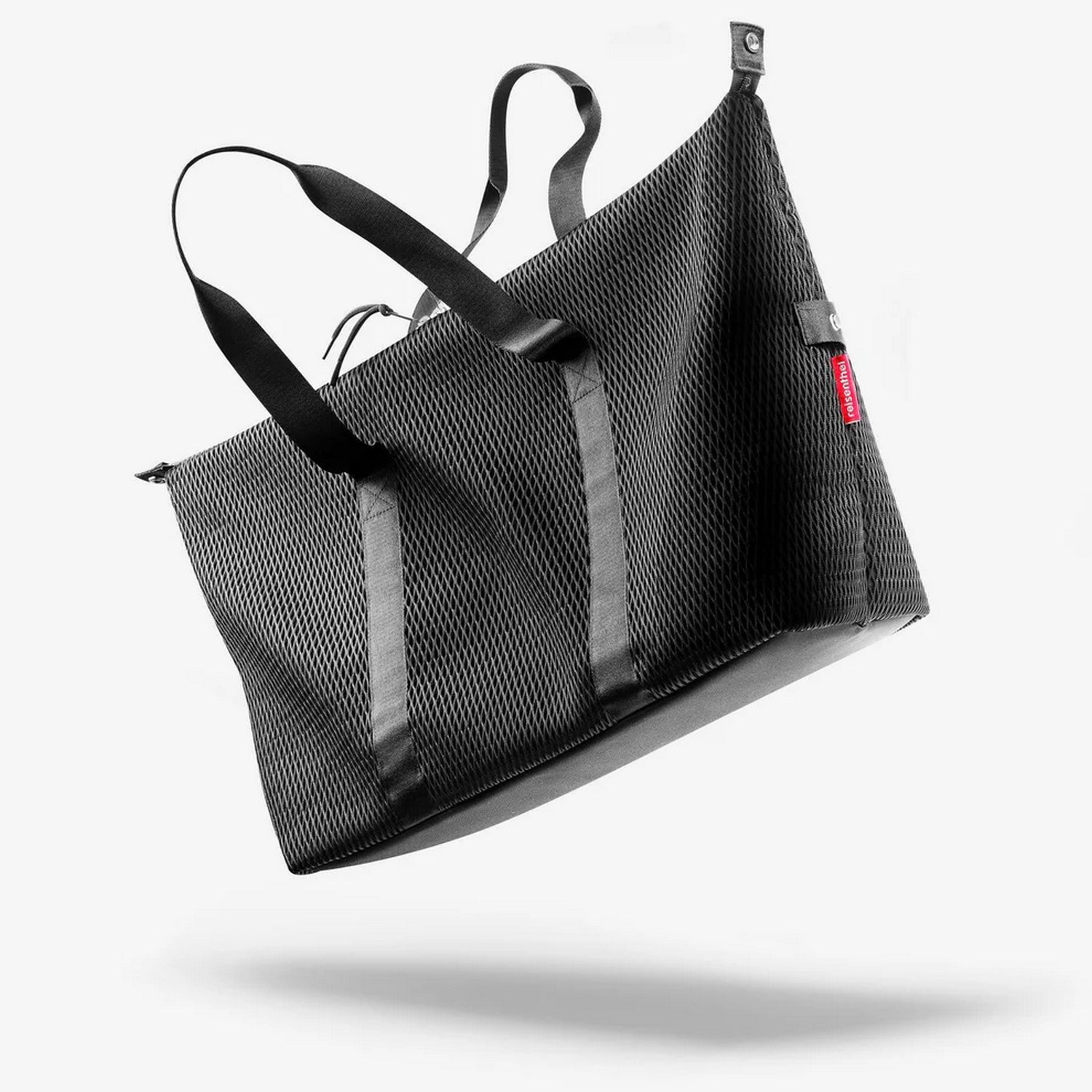 Sportovní taška Reisenthel Extralite Weekender L mesh black_1