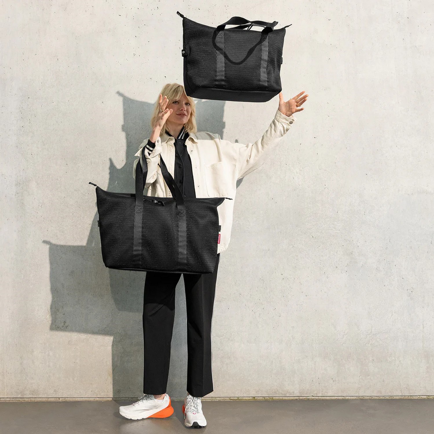 Taška přes rameno Reisenthel Extralite Shopper L mesh black_5