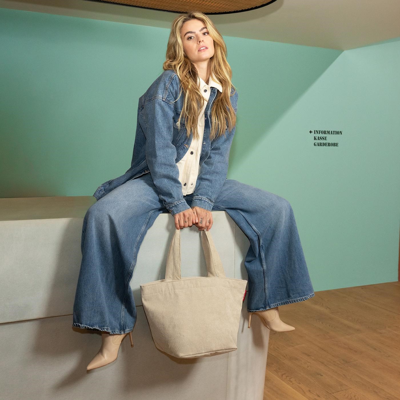 Taška přes rameno Reisenthel Shopper M cord sand_0