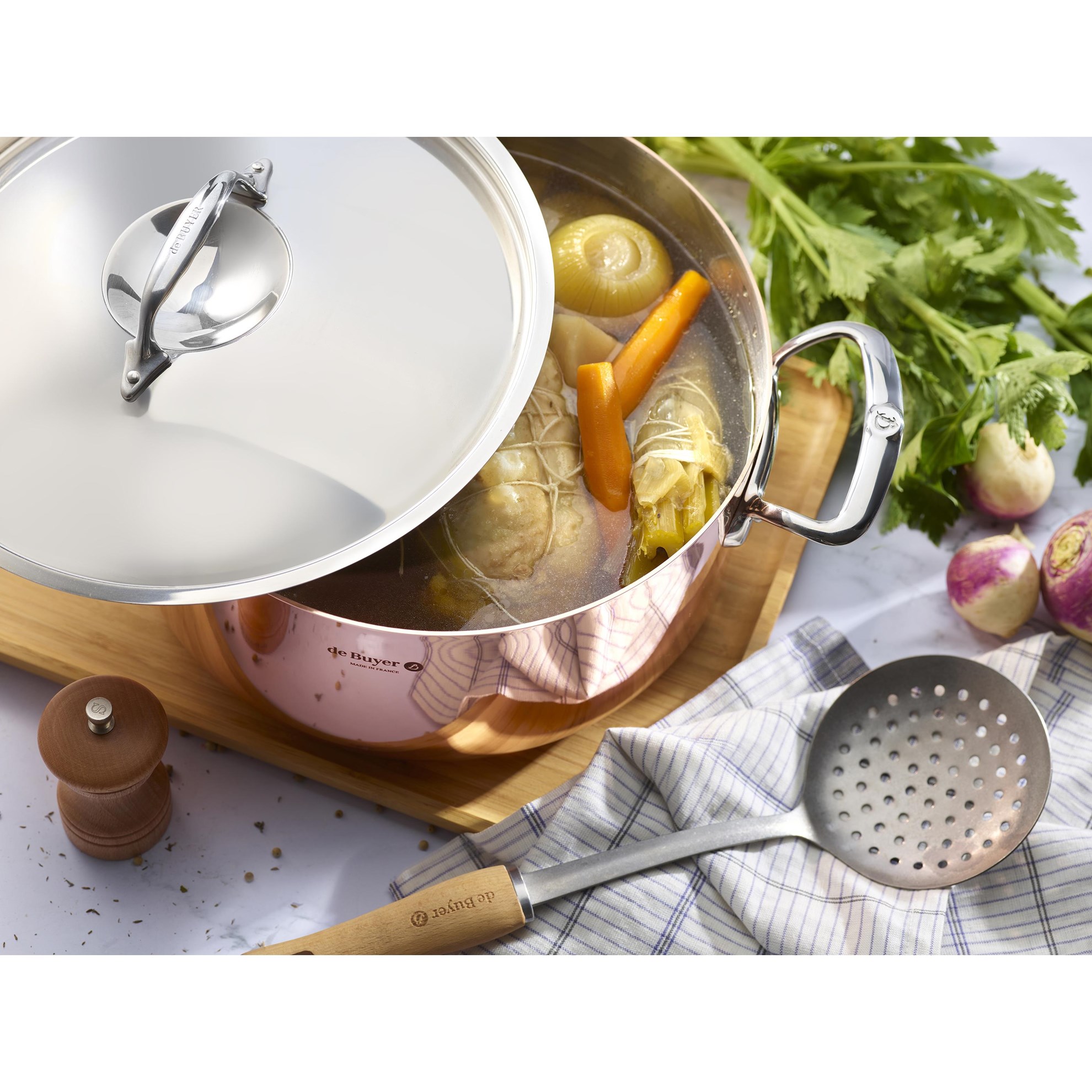 Měděný hrnec s poklicí de Buyer PRIMA MATERA P.24cm 5,4l_0