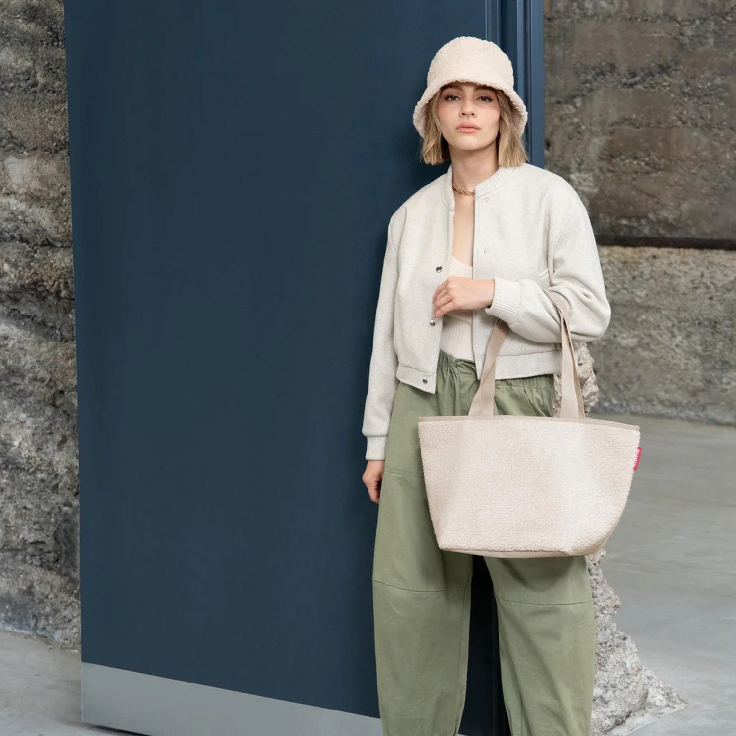 Taška přes rameno Reisenthel Shopper M teddy sand_1