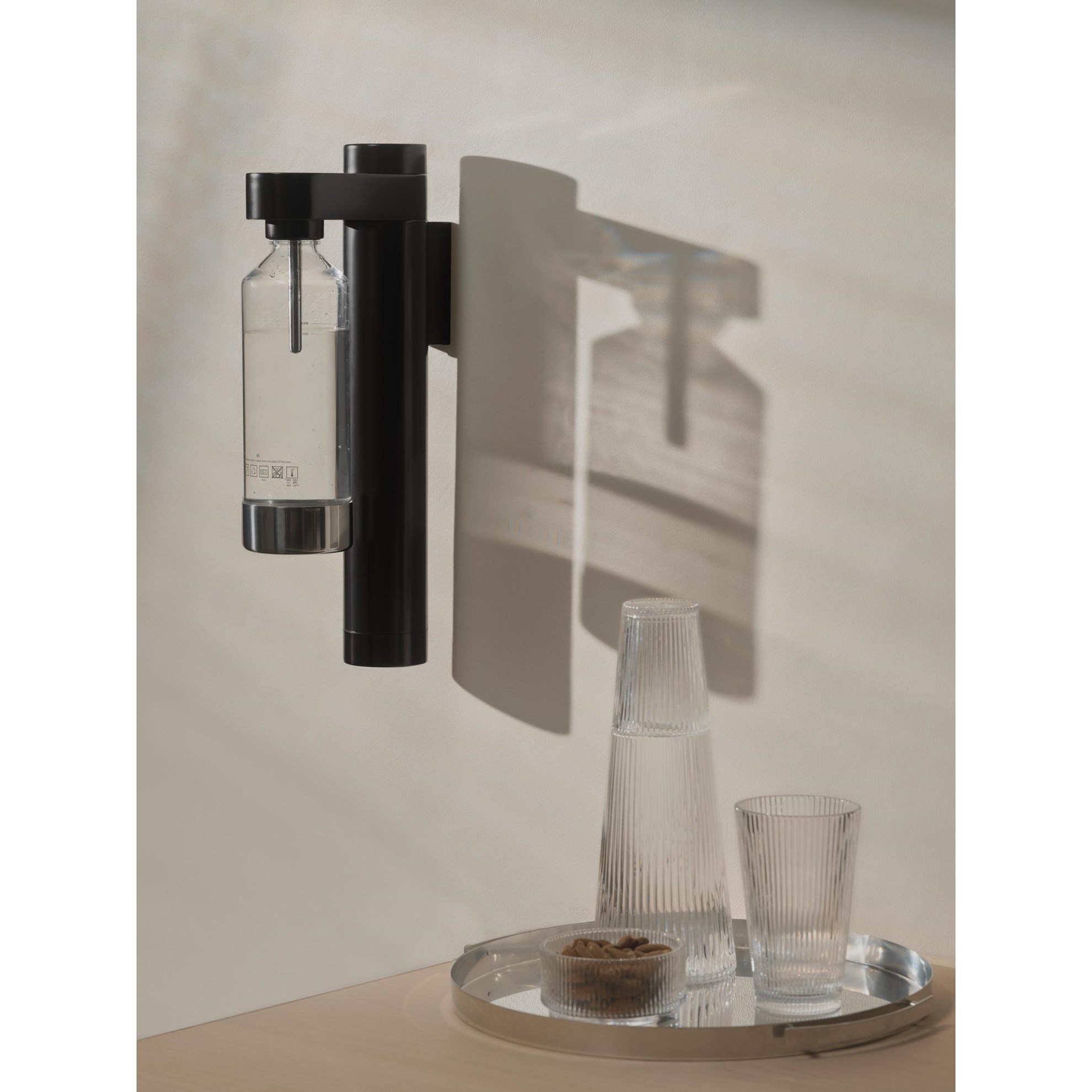 Výrobník perlivé vody nástěnný Stelton BRUS STELTON 1,15l černý_0