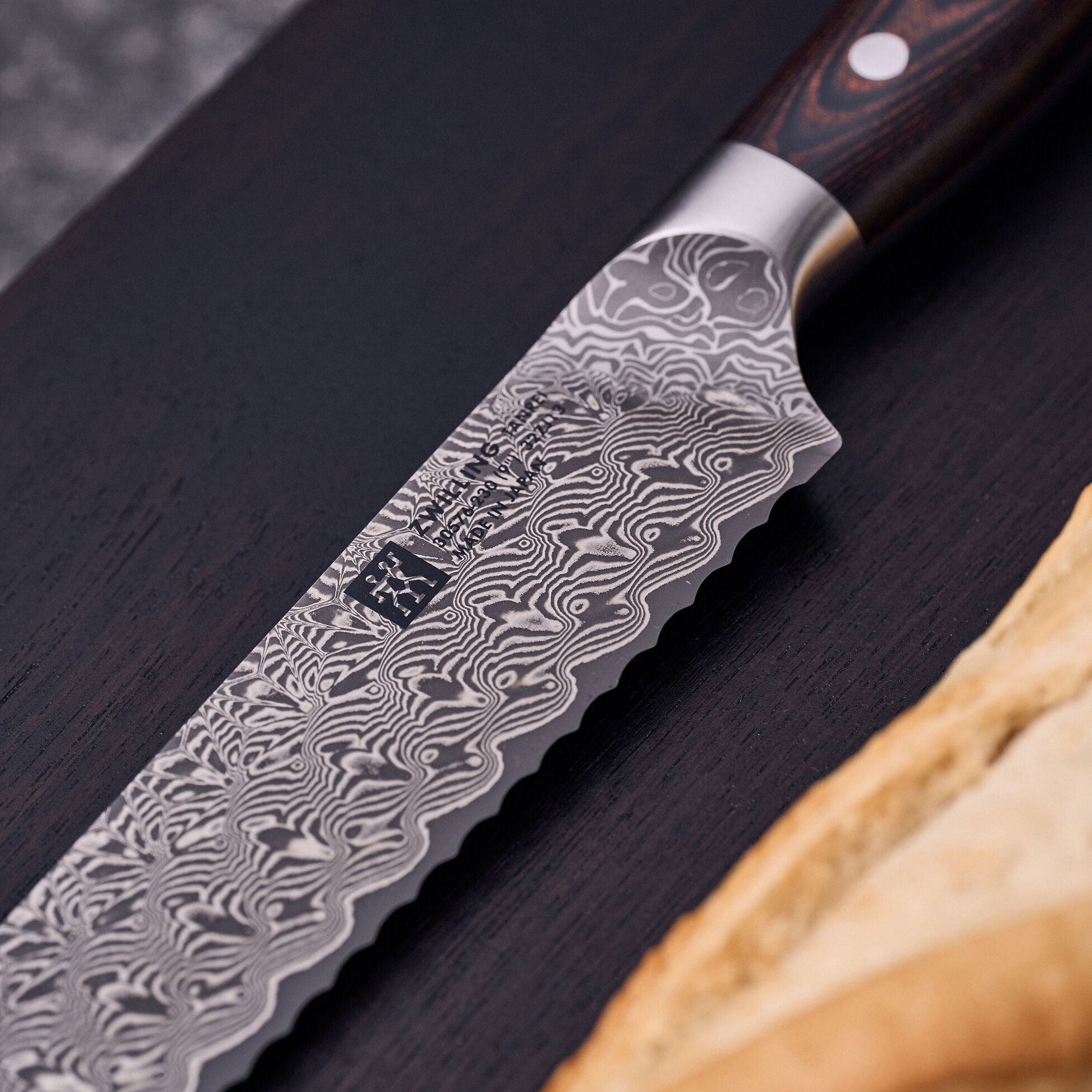Nůž na chléb 23 cm Zwilling TANREI_3