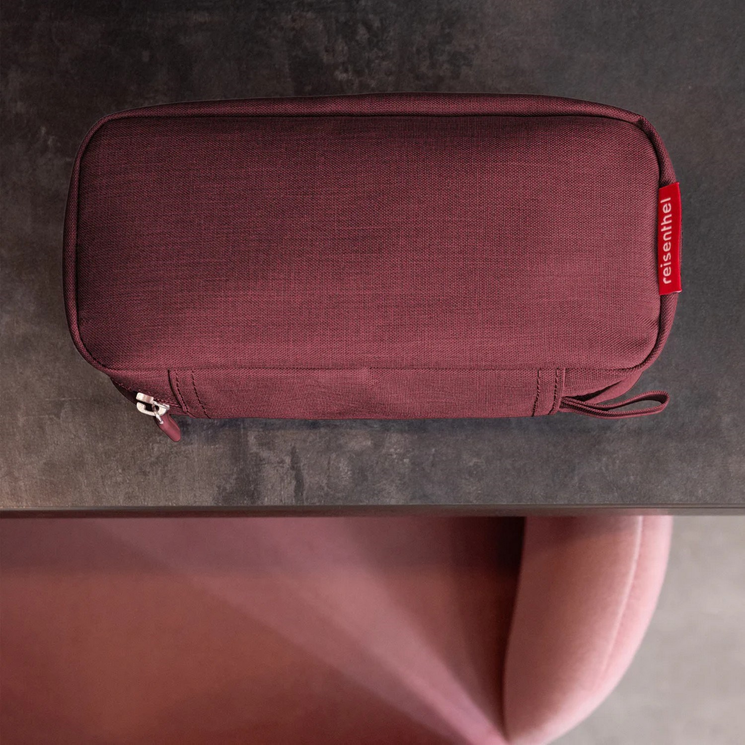 Praktické pouzdro Reisenthel Multicase twist maroon_1