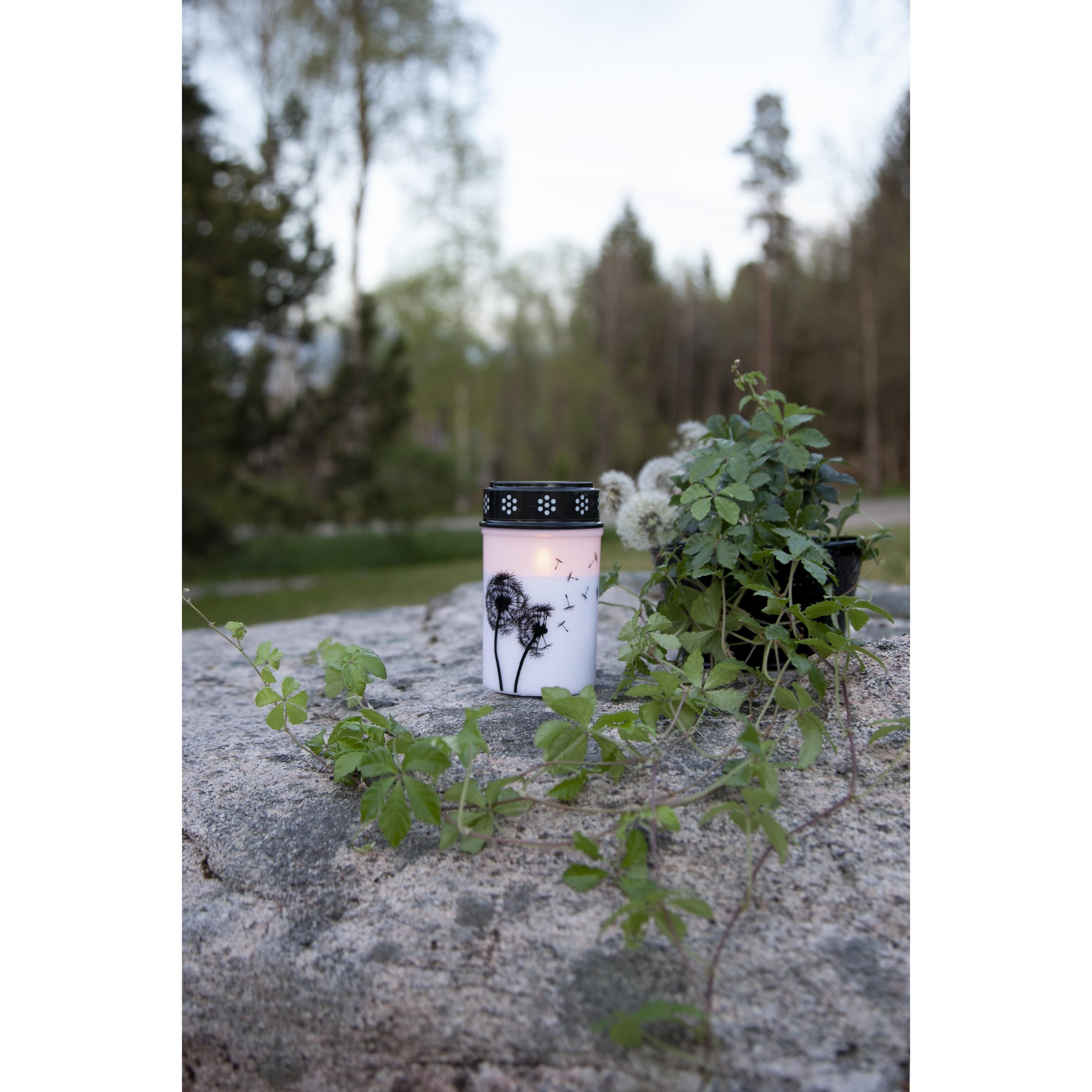 LED hřbitovní svíčka V.12cm bílo-černá_0