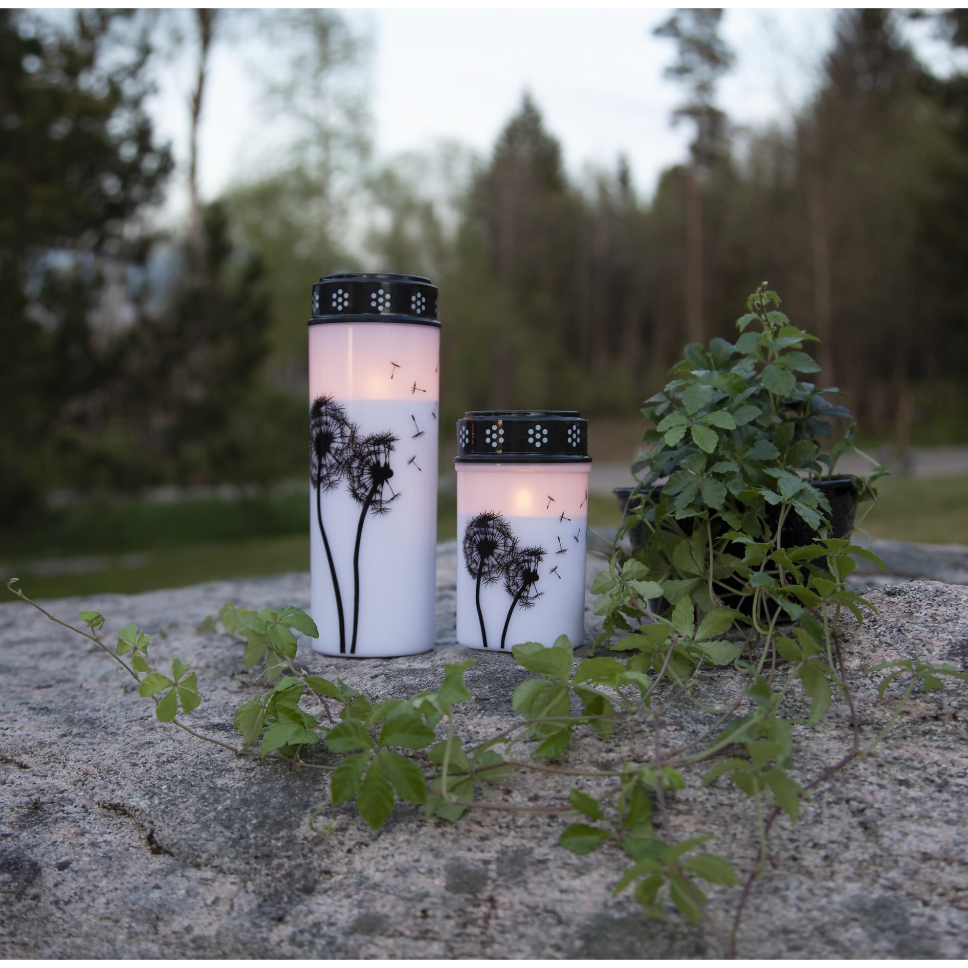 LED hřbitovní svíčka V.12cm bílo-černá_1