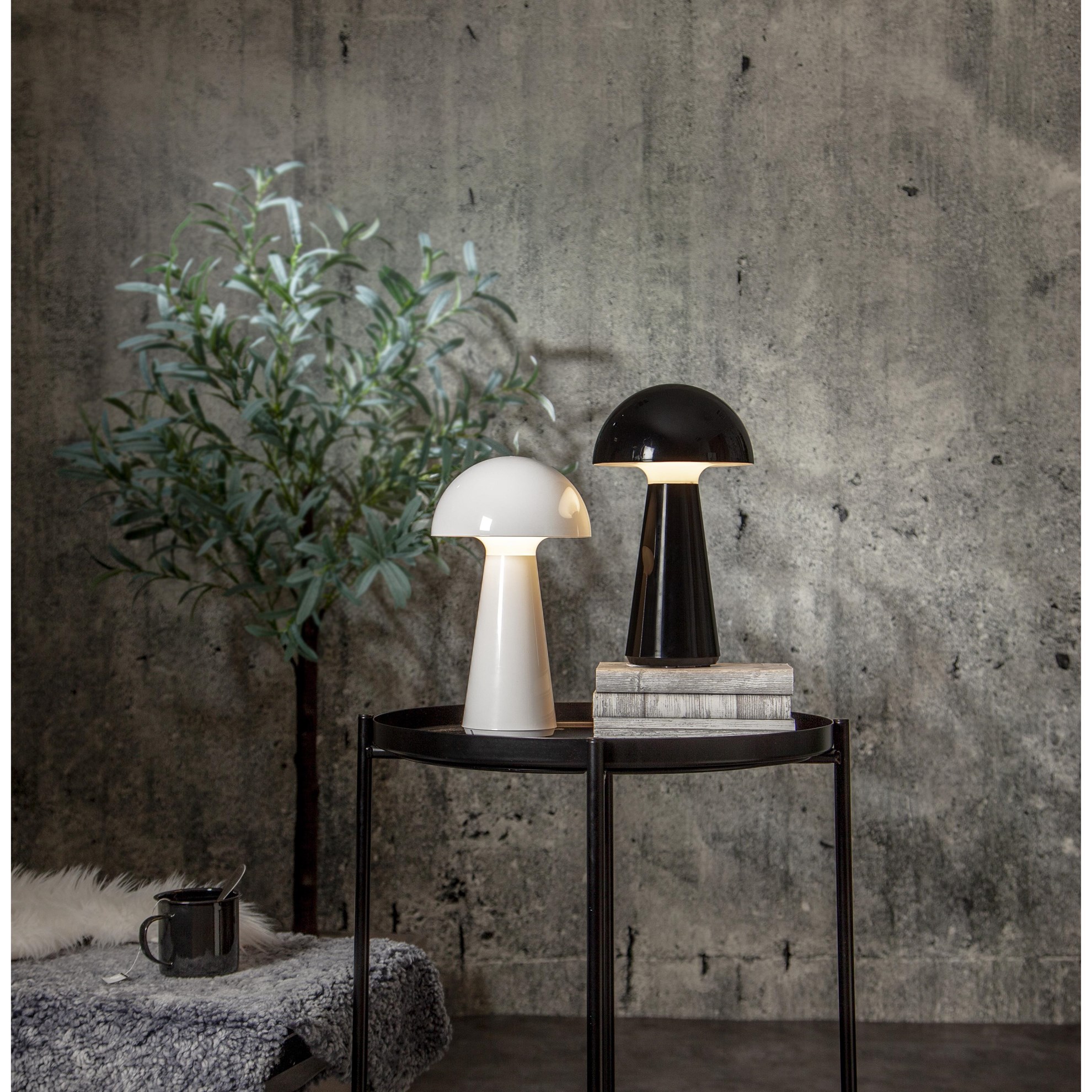 LED stolní lampa MUSHROOM V.28cm černá_1