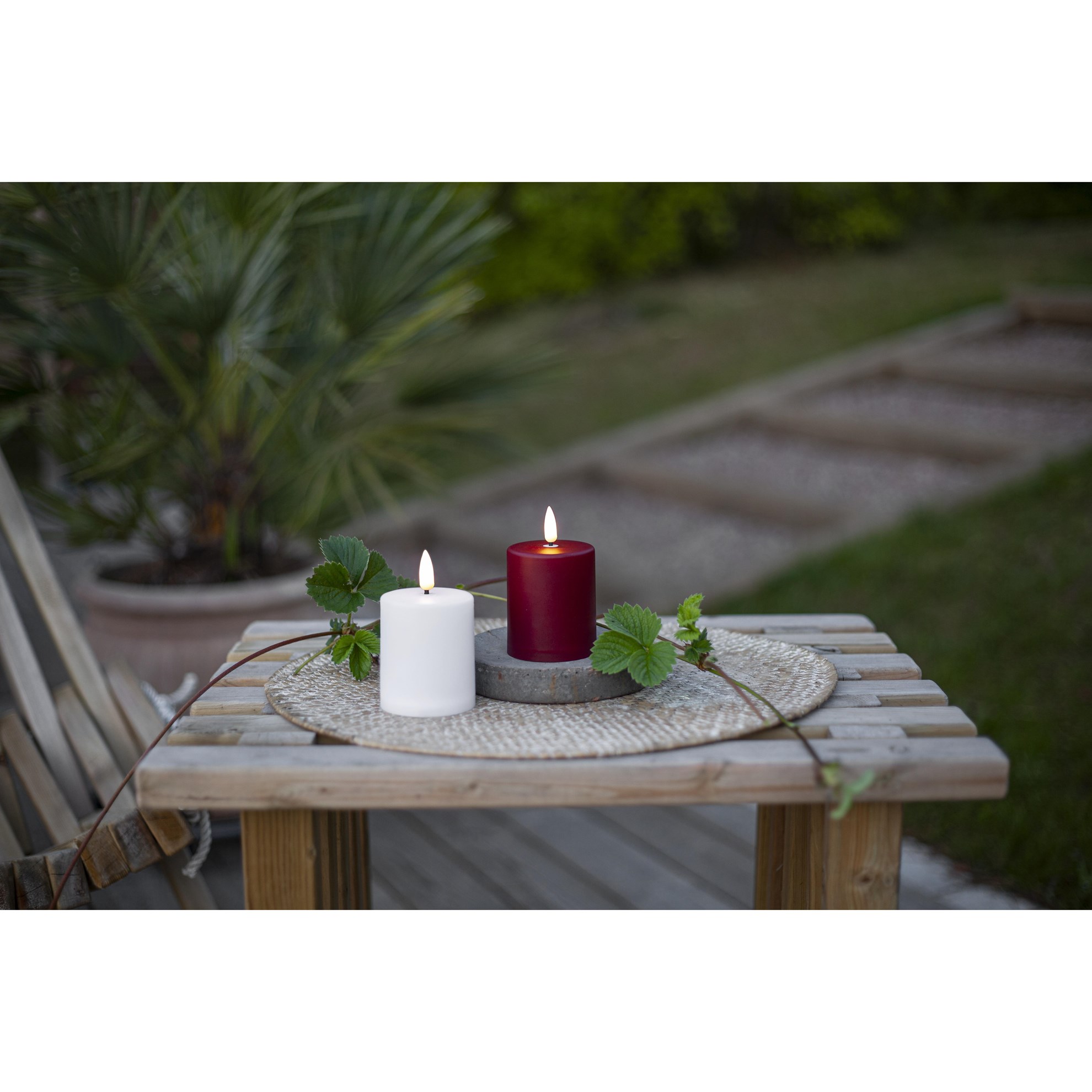 LED svíčka FLAMME PAULA 10 cm červená_2