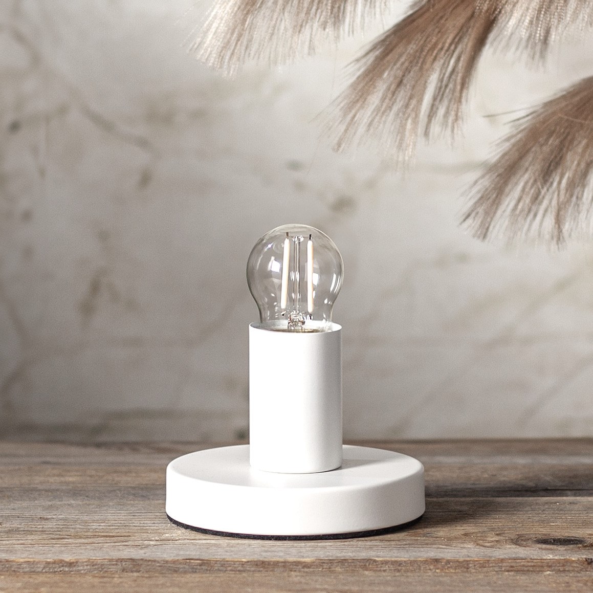 LED žárovka s vláknem E27 stmívatelná 250lm, 2700K_0