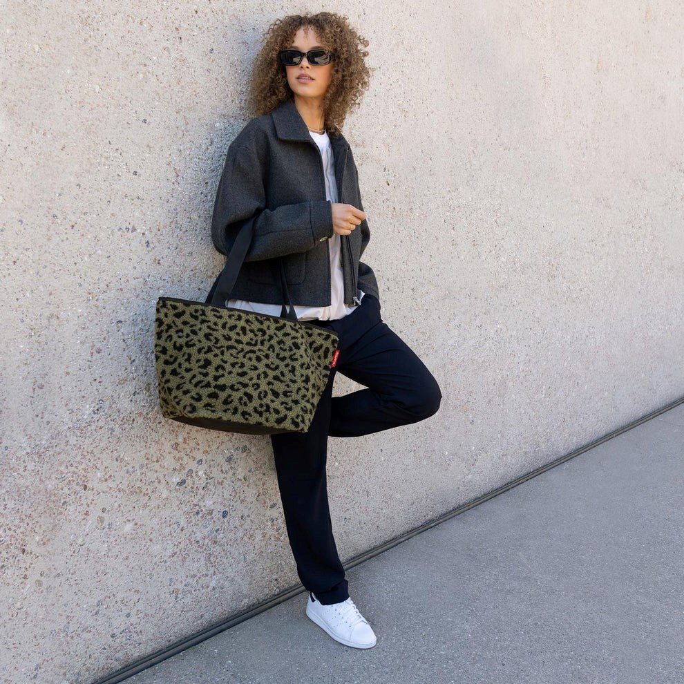Taška přes rameno Reisenthel Shopper M teddy leo olive_1