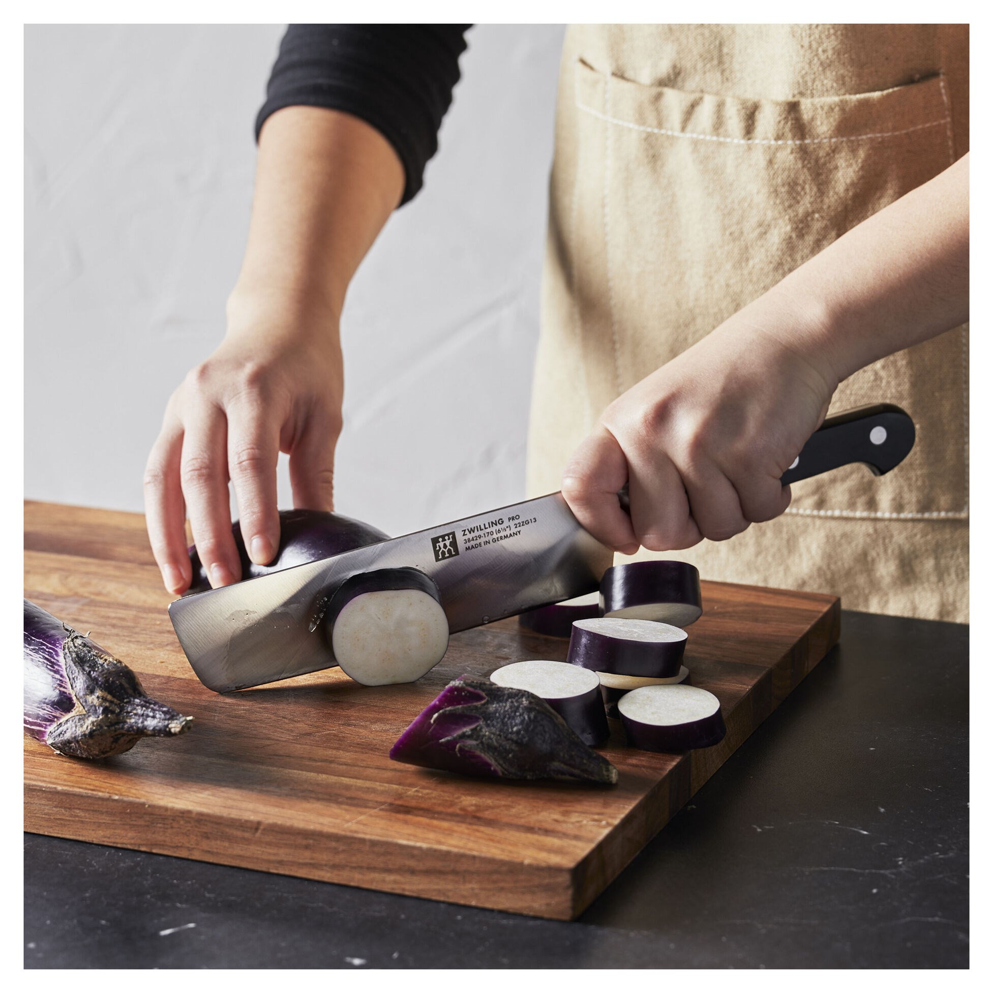 Krájecí nůž NAKIRI 17cm ZWILLING PRO_4