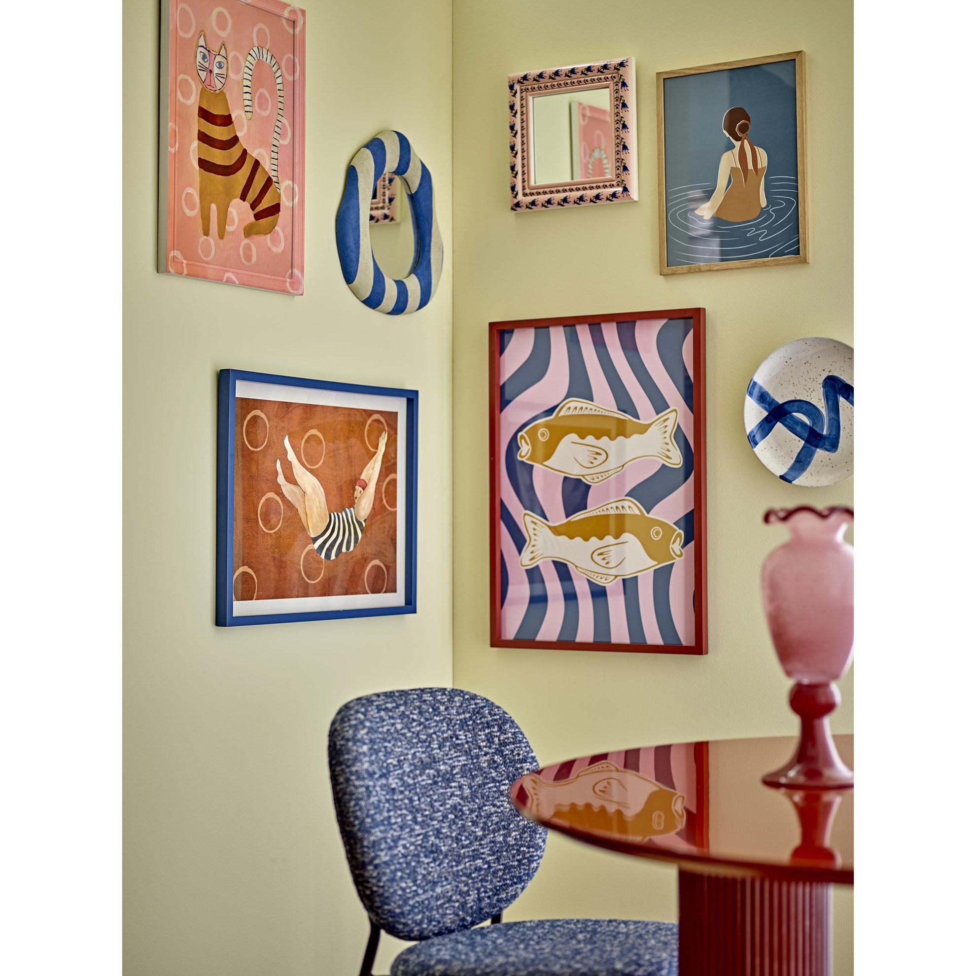 Obraz v růžovém rámu MISSY kočka 56x40cm růžový_1