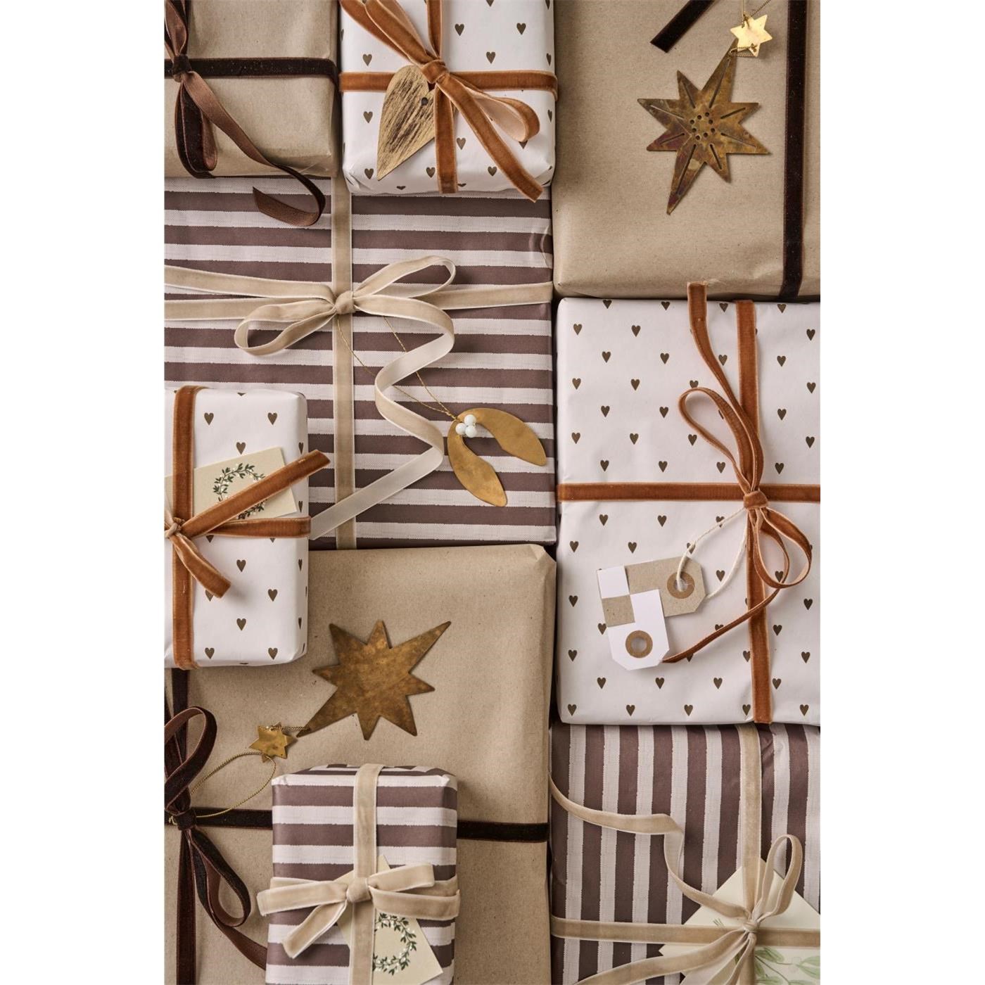 Role balícího papíru Ib Laursen 5 m hnědá srdíčka_0