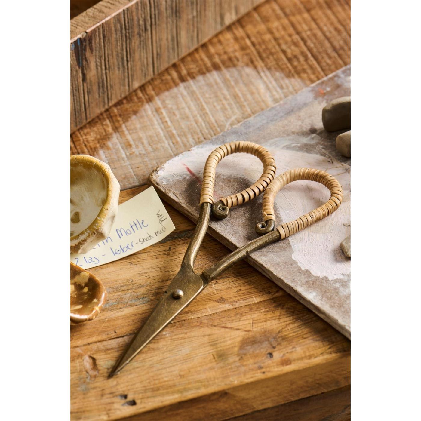 Nůžky s ratanovou rukojetí Ib Laursen Scissors D.17,8 cm_0