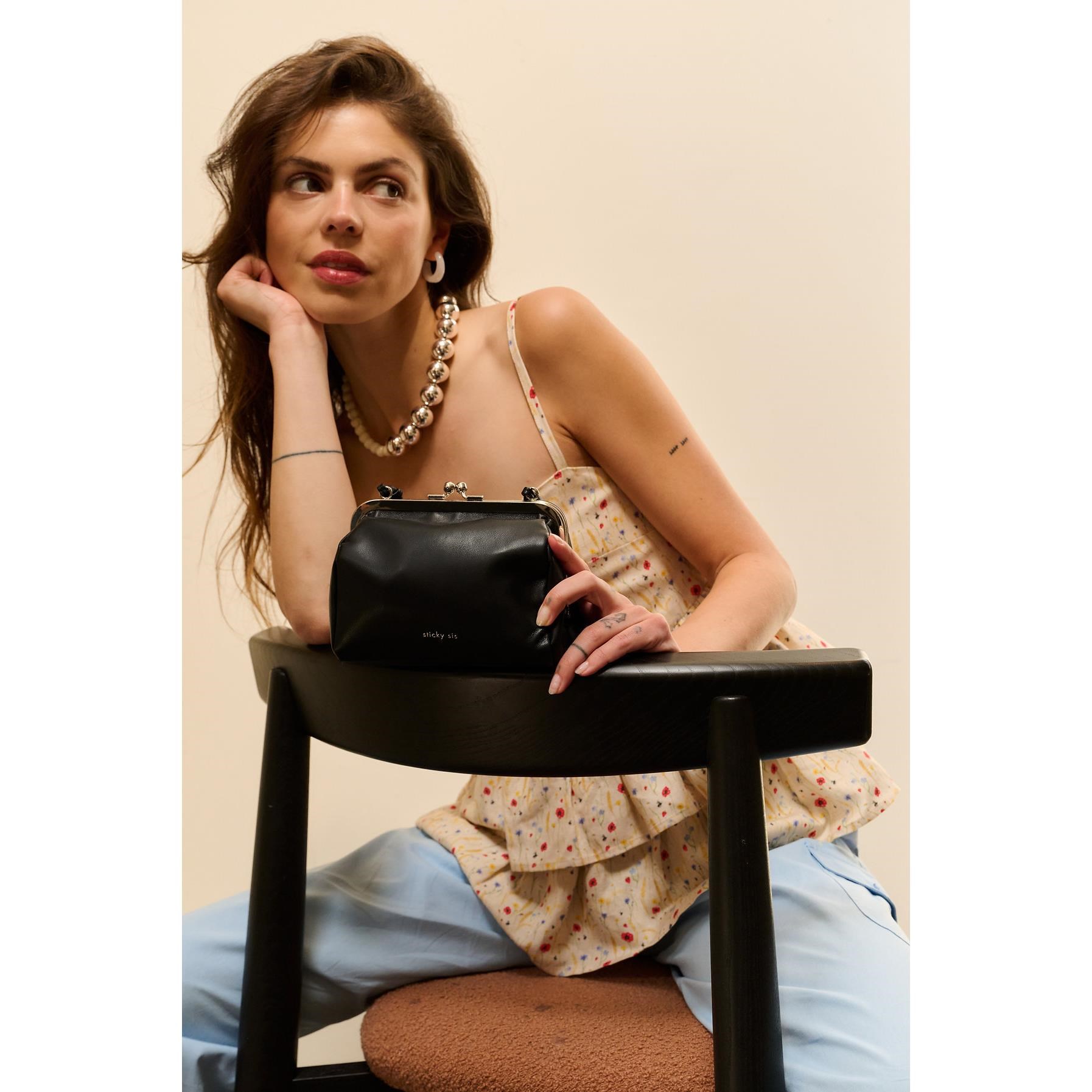 Malá kabelka STICKY SIS CLUB CHIC black_0