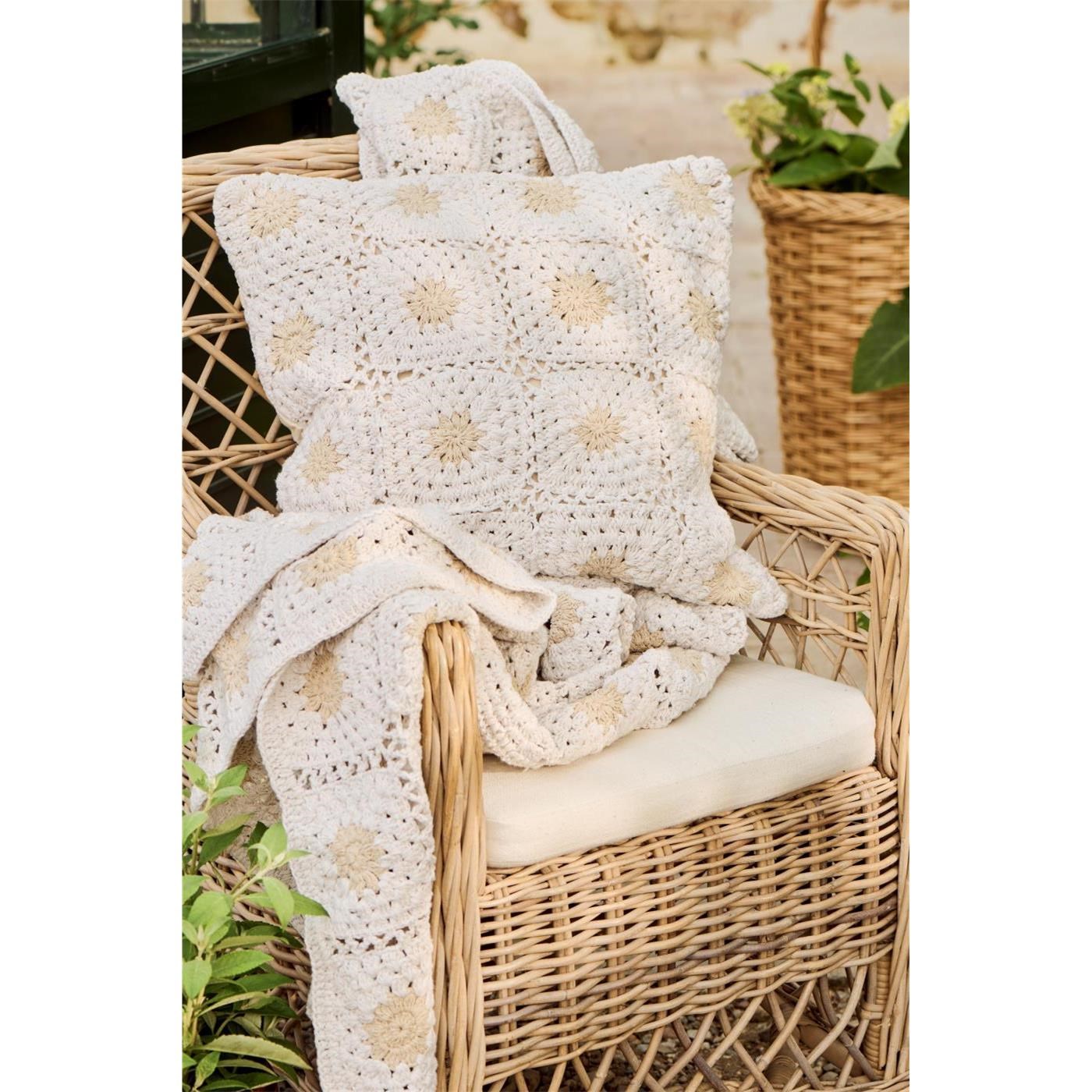 Háčkovaný povlak na polštář Ib Laursen krémový s květy v přírodní barvě_0