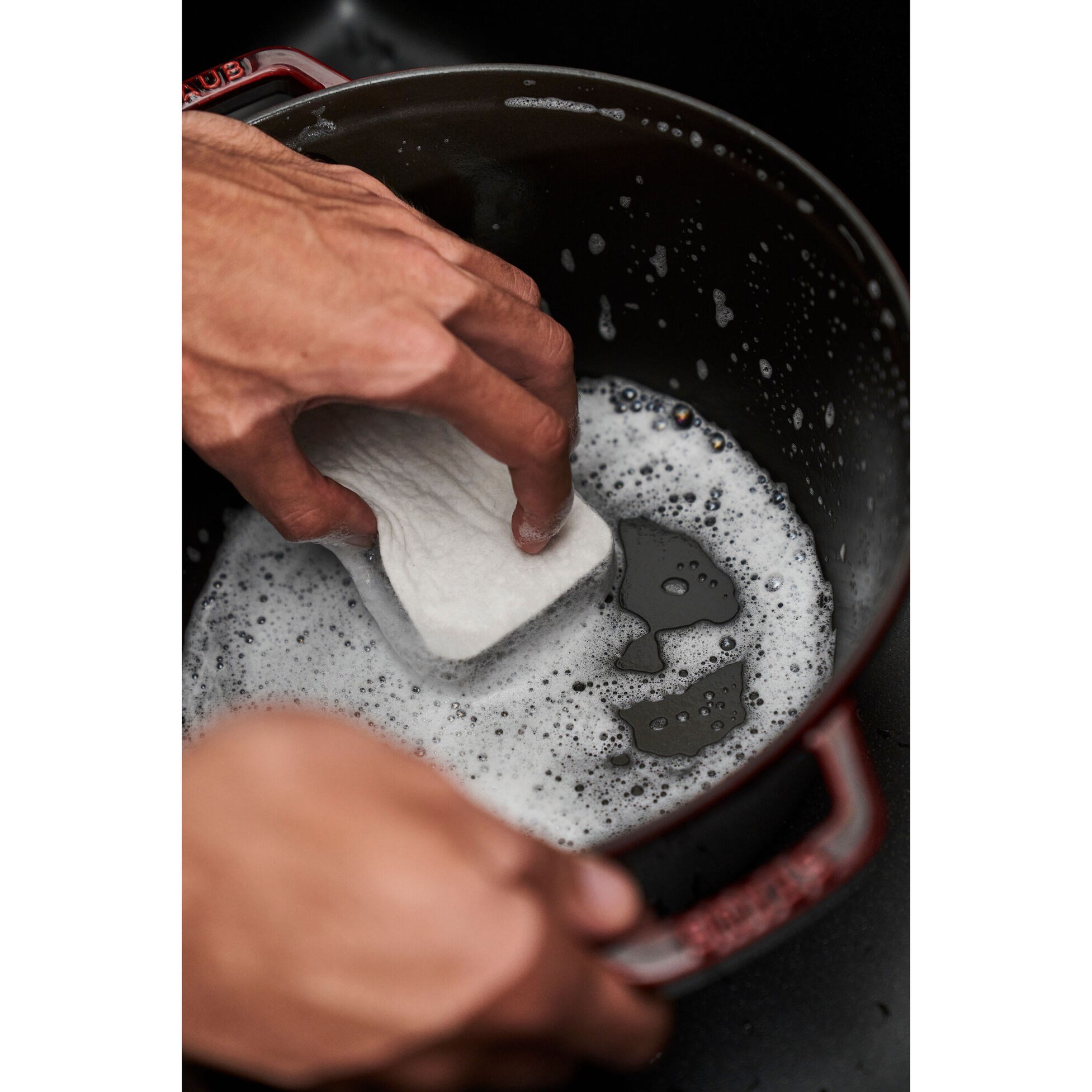 Hrnec STAUB  kulatý 28cm vínový 6,7l_6