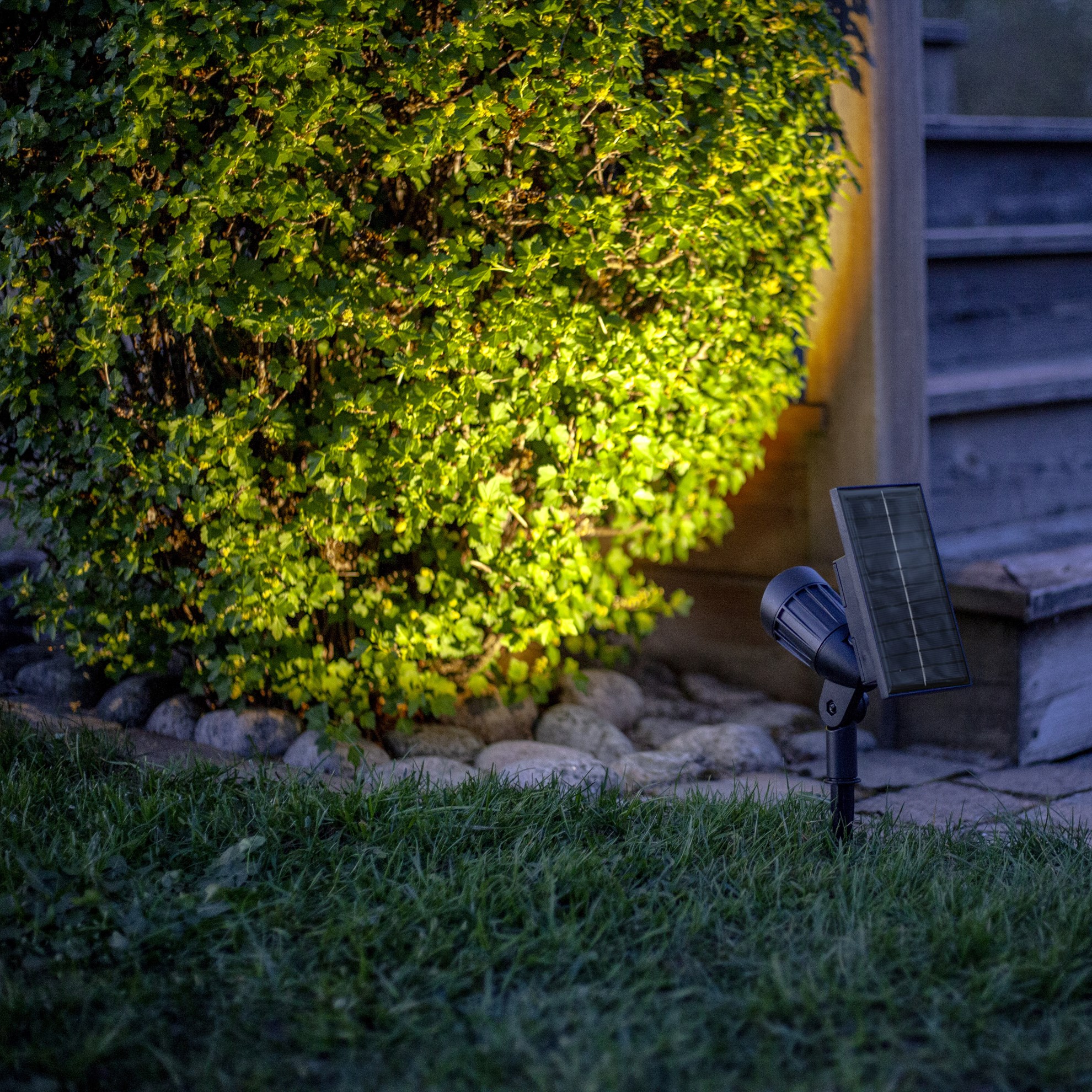 LED solární reflektor POWERSPOT V.18,5cm černý_0