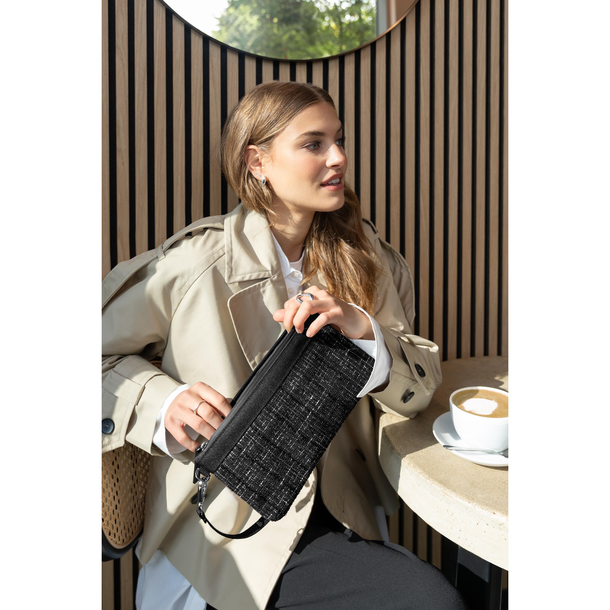 Psaníčko / pouzdro Reisenthel Mini Pouch bouclé black_0